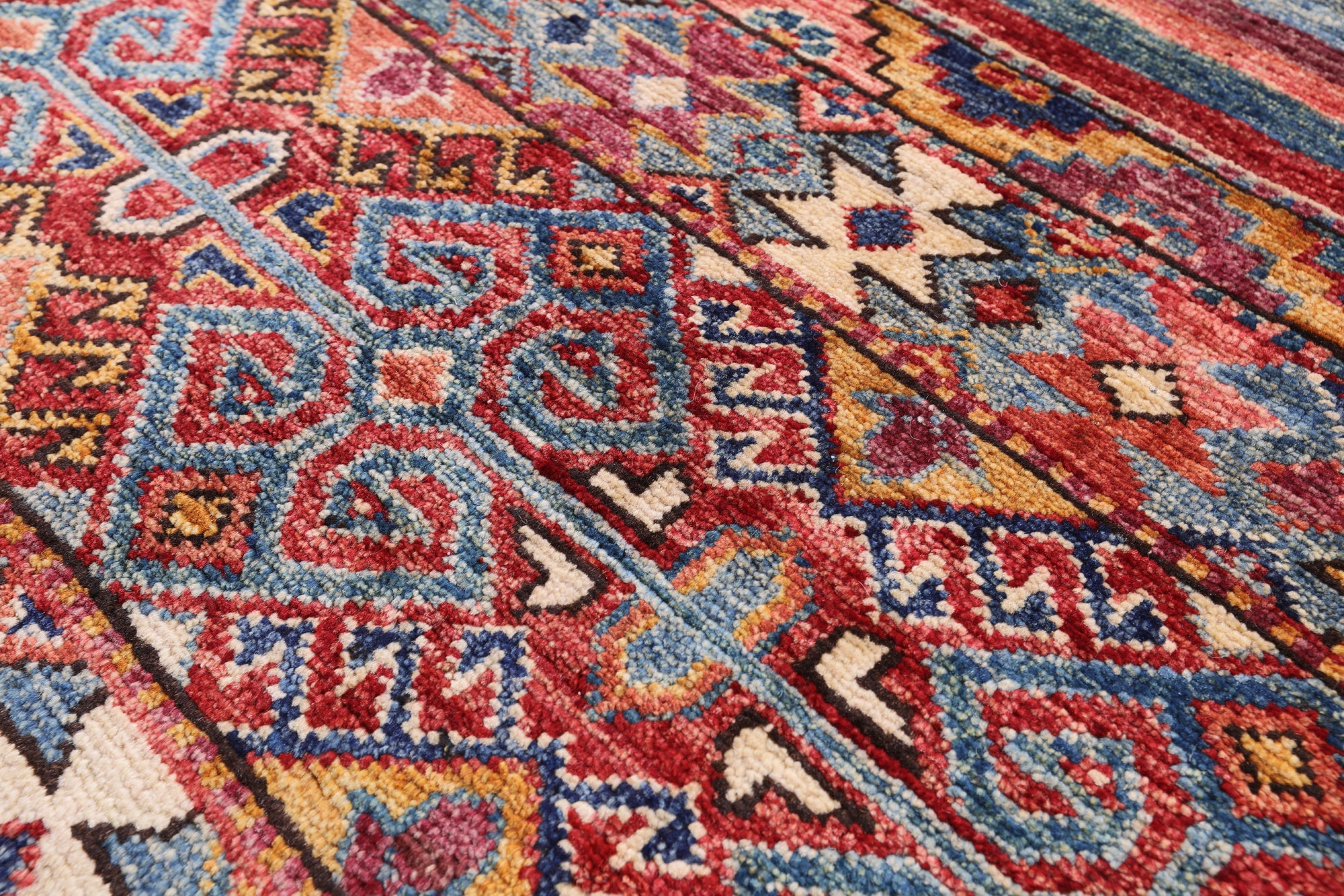 Khorjin Persian Gabbeh Handmade Wool Rug - 4' 0" X 5' 11" - Golden Nile