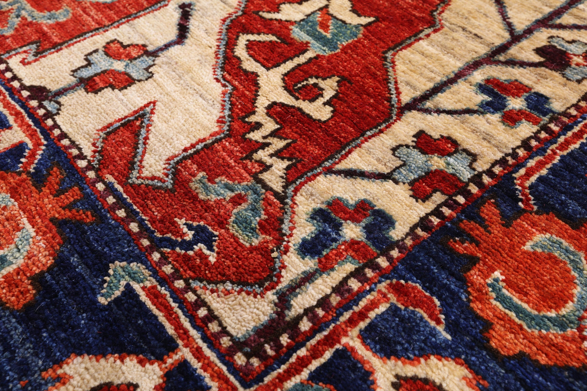 Ivory Persian Fine Serapi Hand Knotted Wool Rug - 8' 10" X 11' 6" - Golden Nile