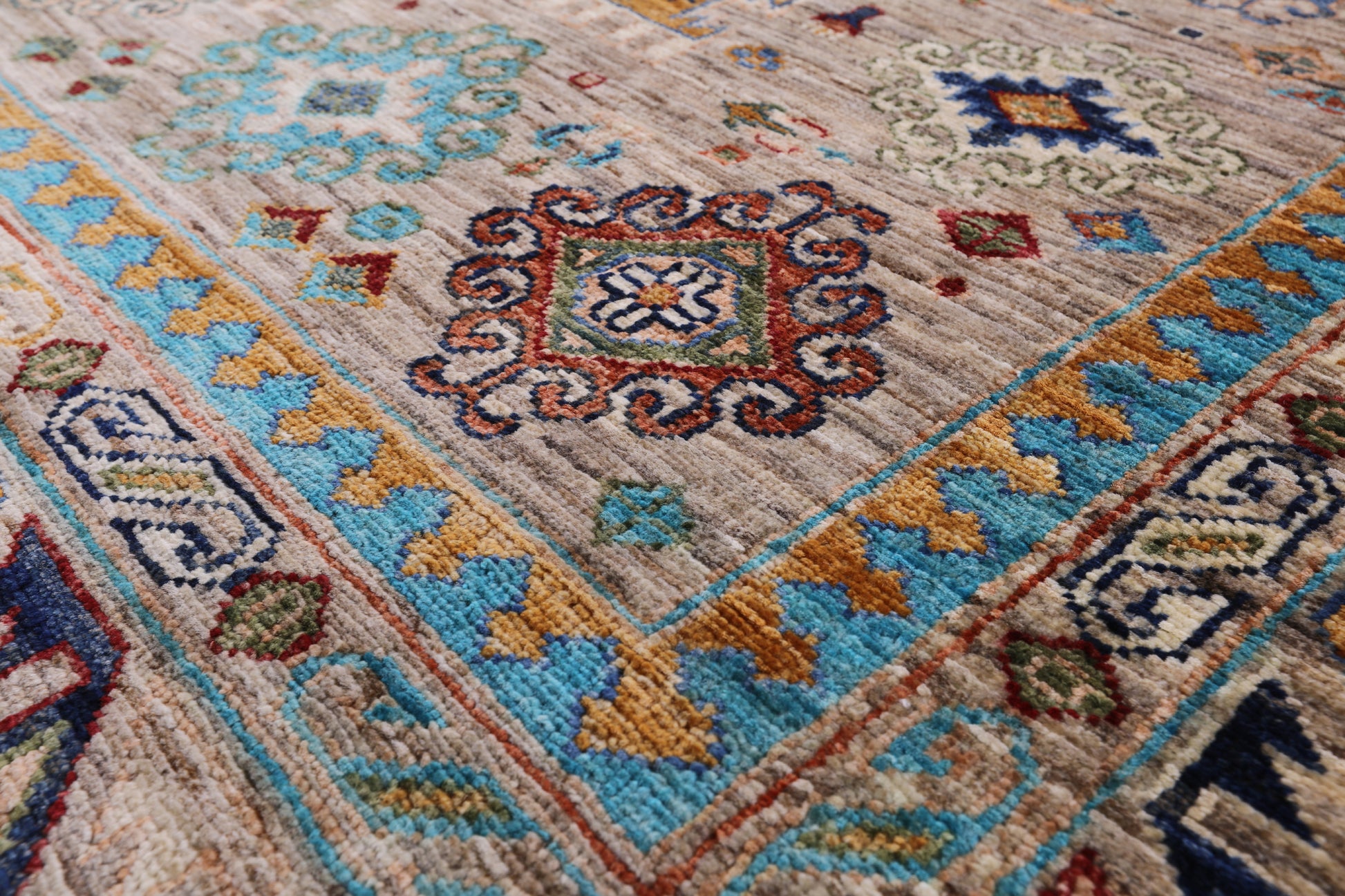 Turkmen Ersari Hand Knotted Wool Rug - 6' 9" X 9' 6" - Golden Nile