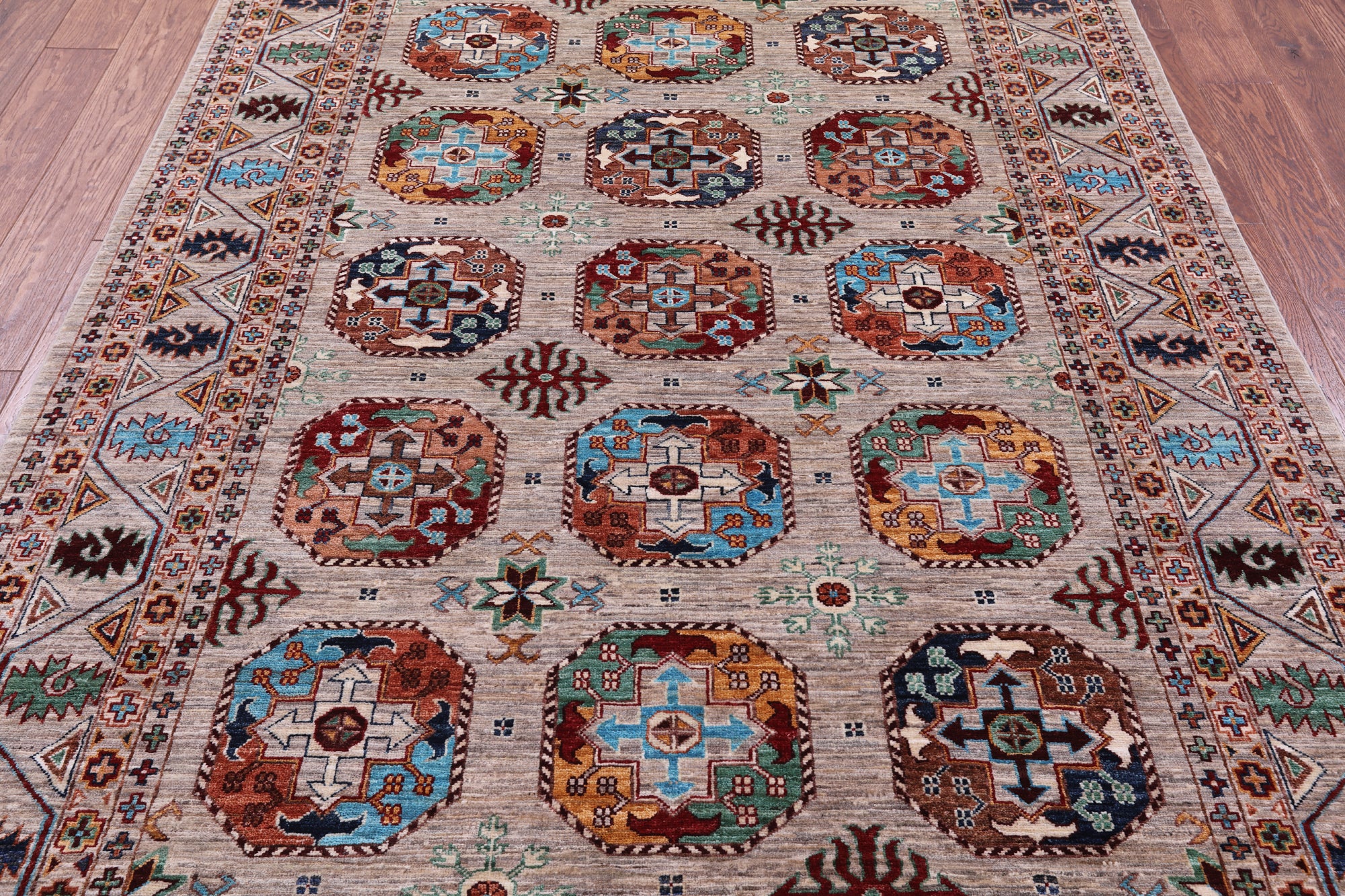 Turkmen Ersari Hand Knotted Wool Rug - 5' 7" X 8' 0" - Golden Nile
