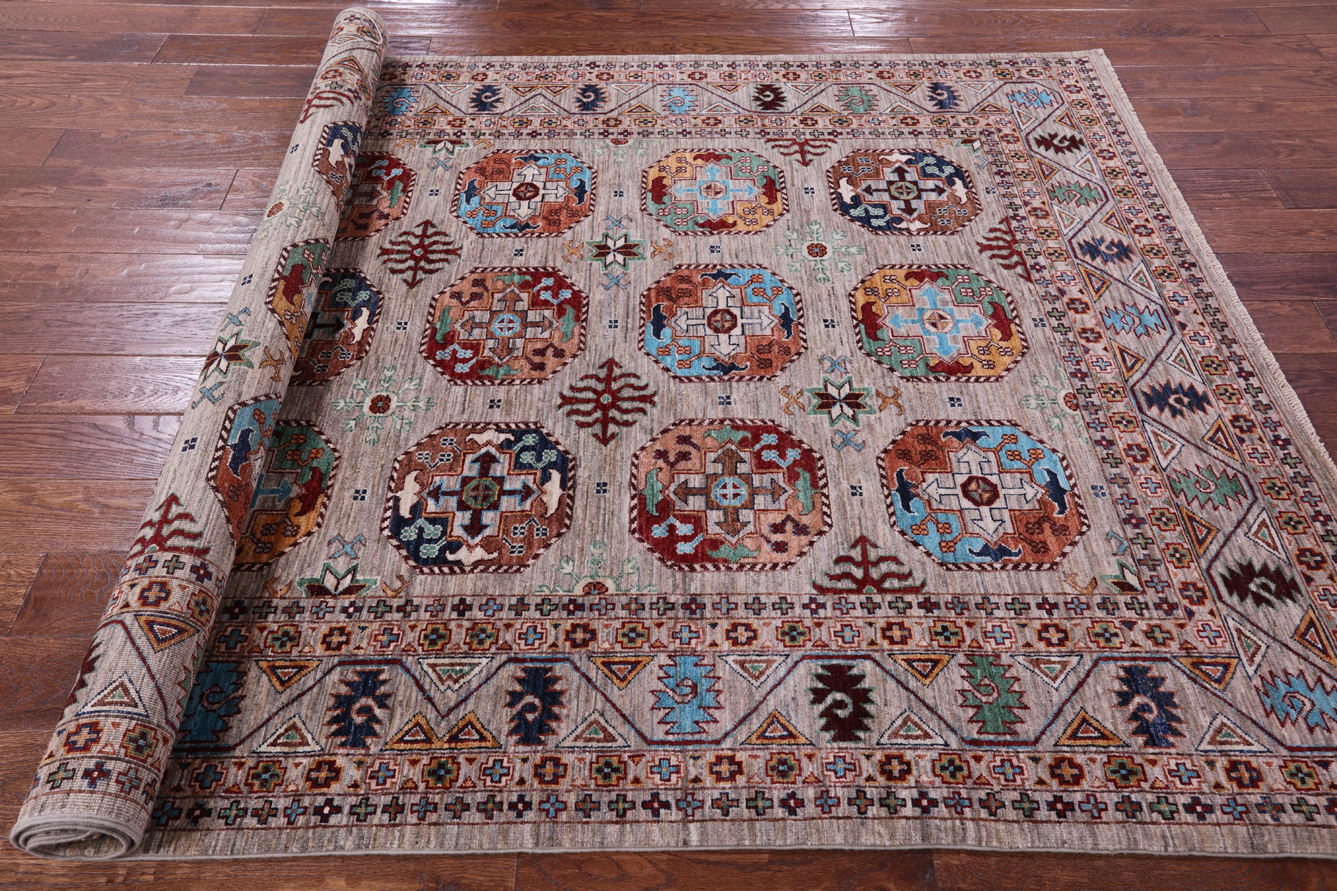 Turkmen Ersari Hand Knotted Wool Rug - 5' 7" X 8' 0" - Golden Nile