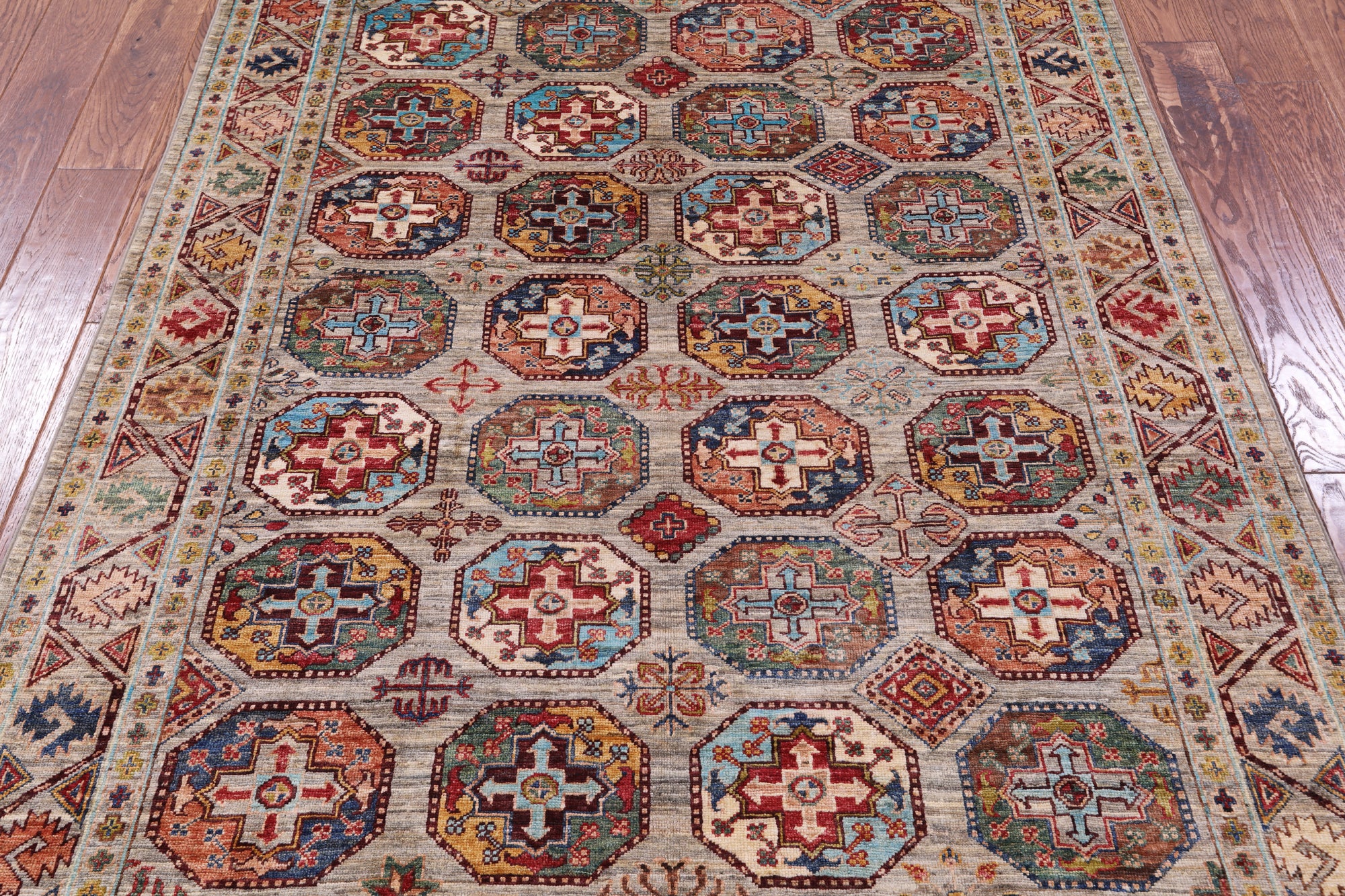 Turkmen Ersari Handmade Wool Rug - 4' 11" X 6' 7" - Golden Nile