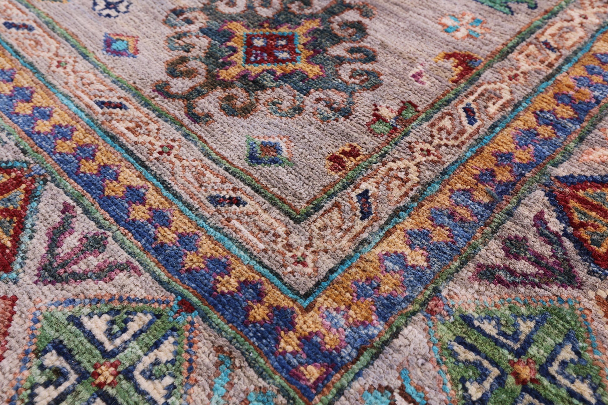 Grey Persian Handmade Wool Rug - 5' 8" X 7' 11" - Golden Nile