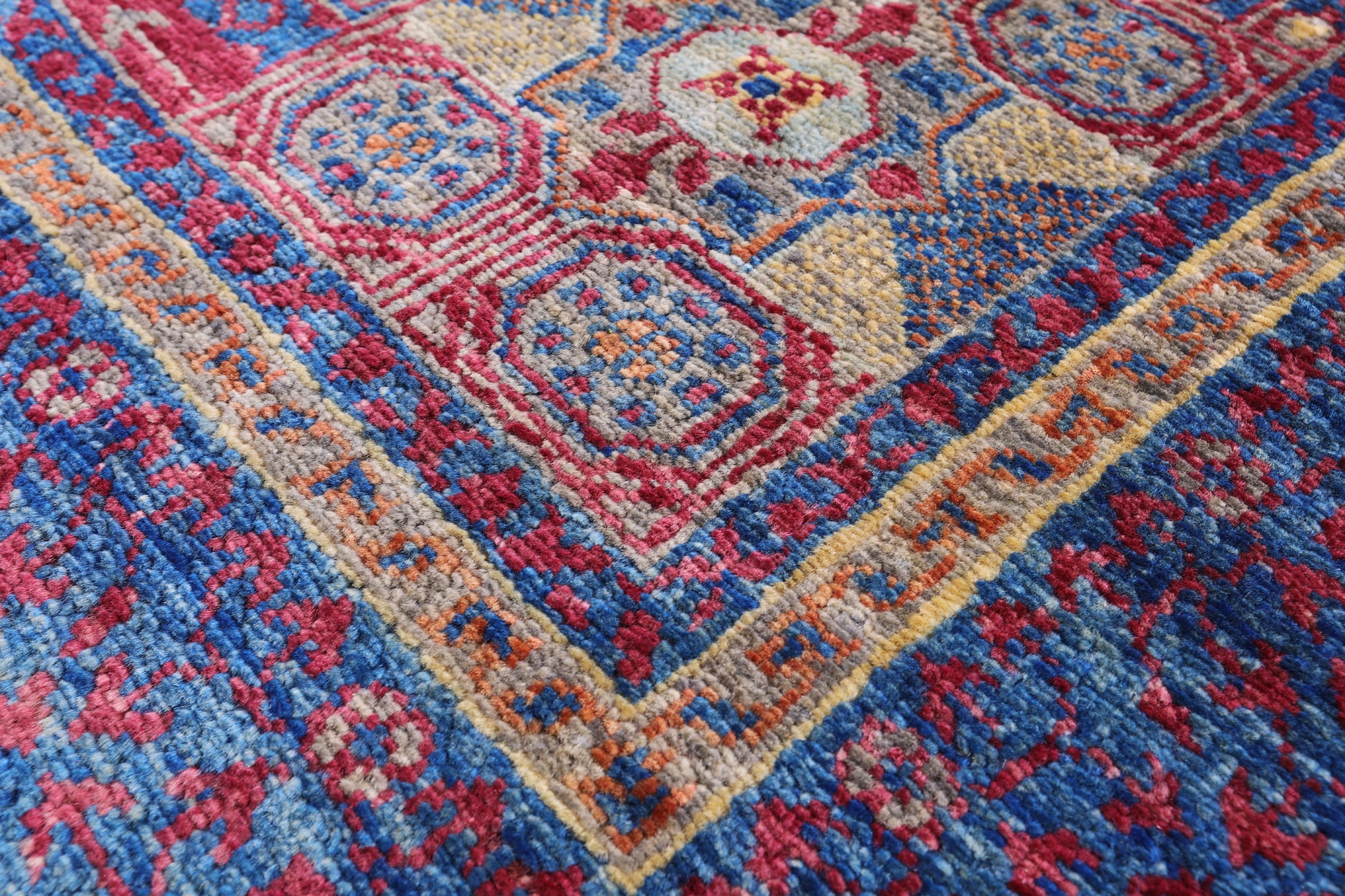 Geometric Persian Mamluk Hand Knotted Wool Rug - 5' 0" X 6' 7" - Golden Nile