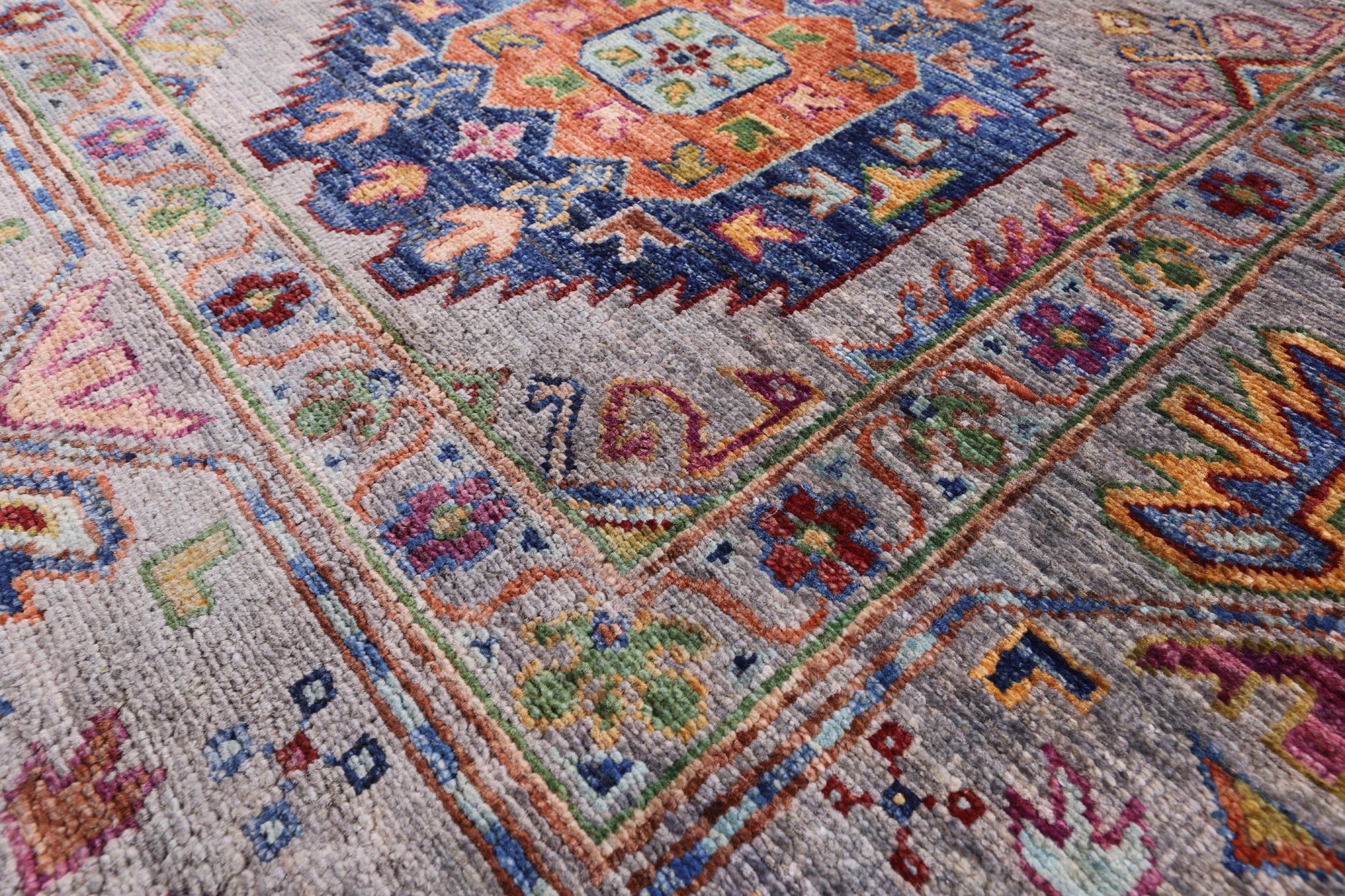 Turkmen Ersari Hand Knotted Wool Rug - 8' 0" X 10' 2" - Golden Nile