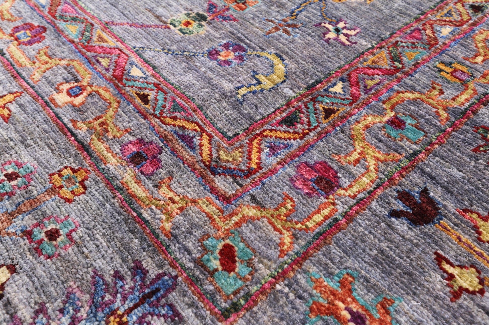 Grey Peshawar Hand Knotted Wool Rug - 6' 8" X 9' 11" - Golden Nile