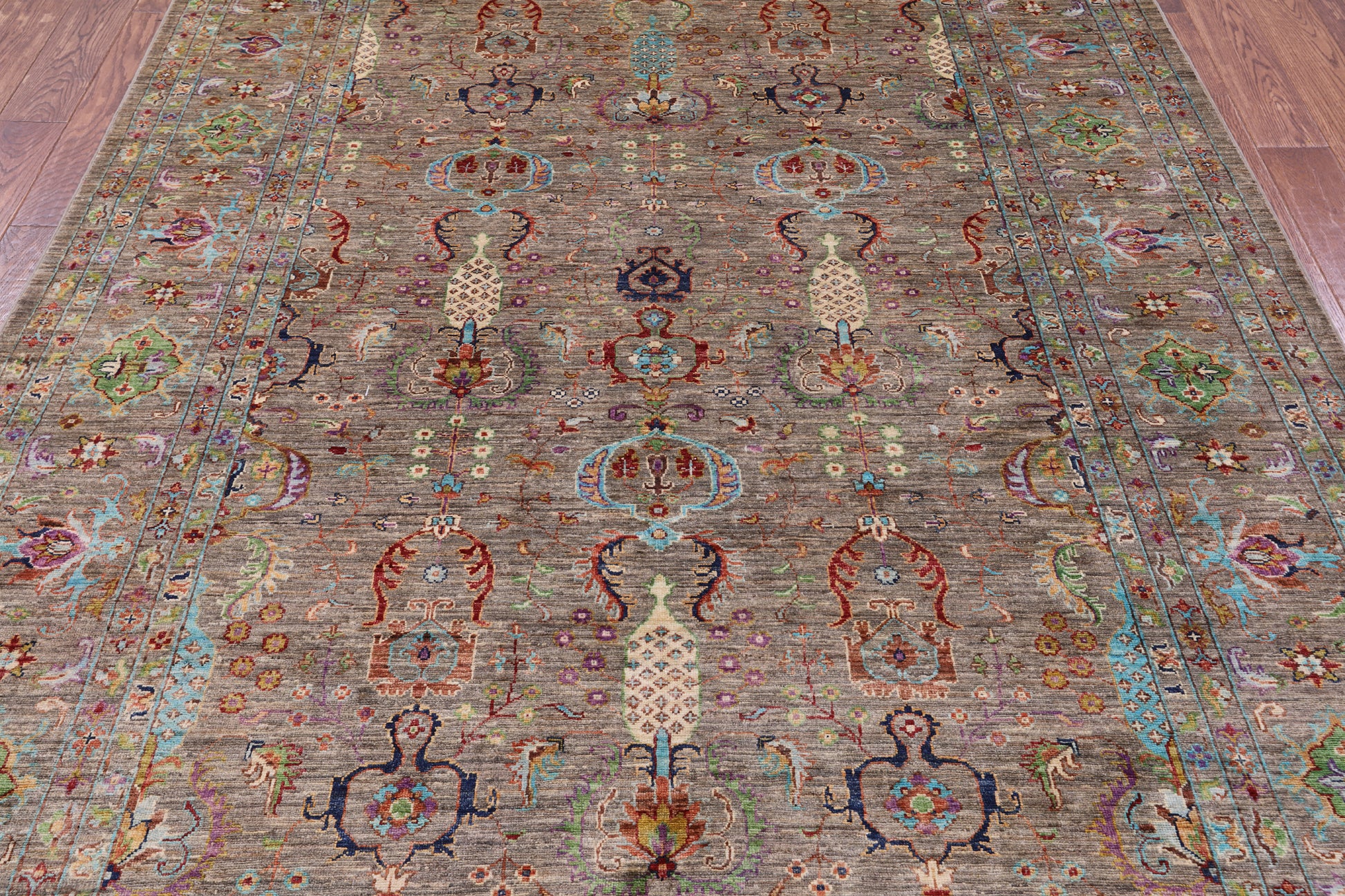 Peshawar Hand Knotted Wool Rug - 6' 9" X 9' 9" - Golden Nile