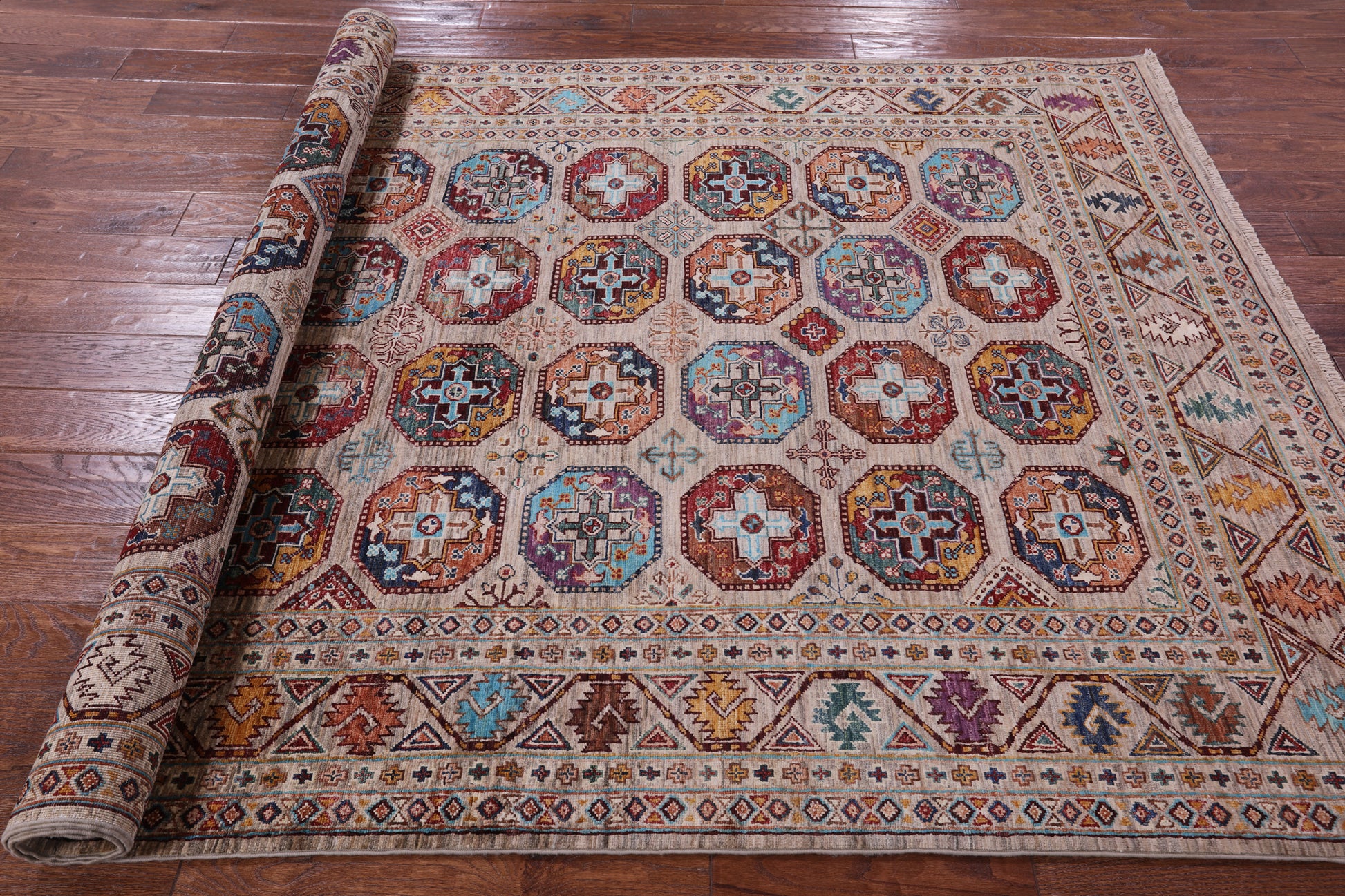 Turkmen Ersari Hand Knotted Wool Rug - 5' 7" X 8' 2" - Golden Nile