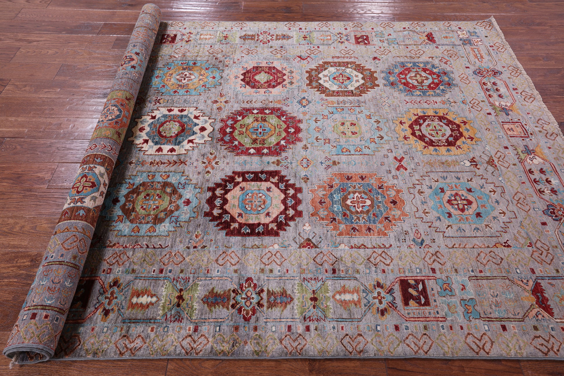 Turkmen Ersari Hand Knotted Wool Rug - 5' 8" X 7' 9" - Golden Nile