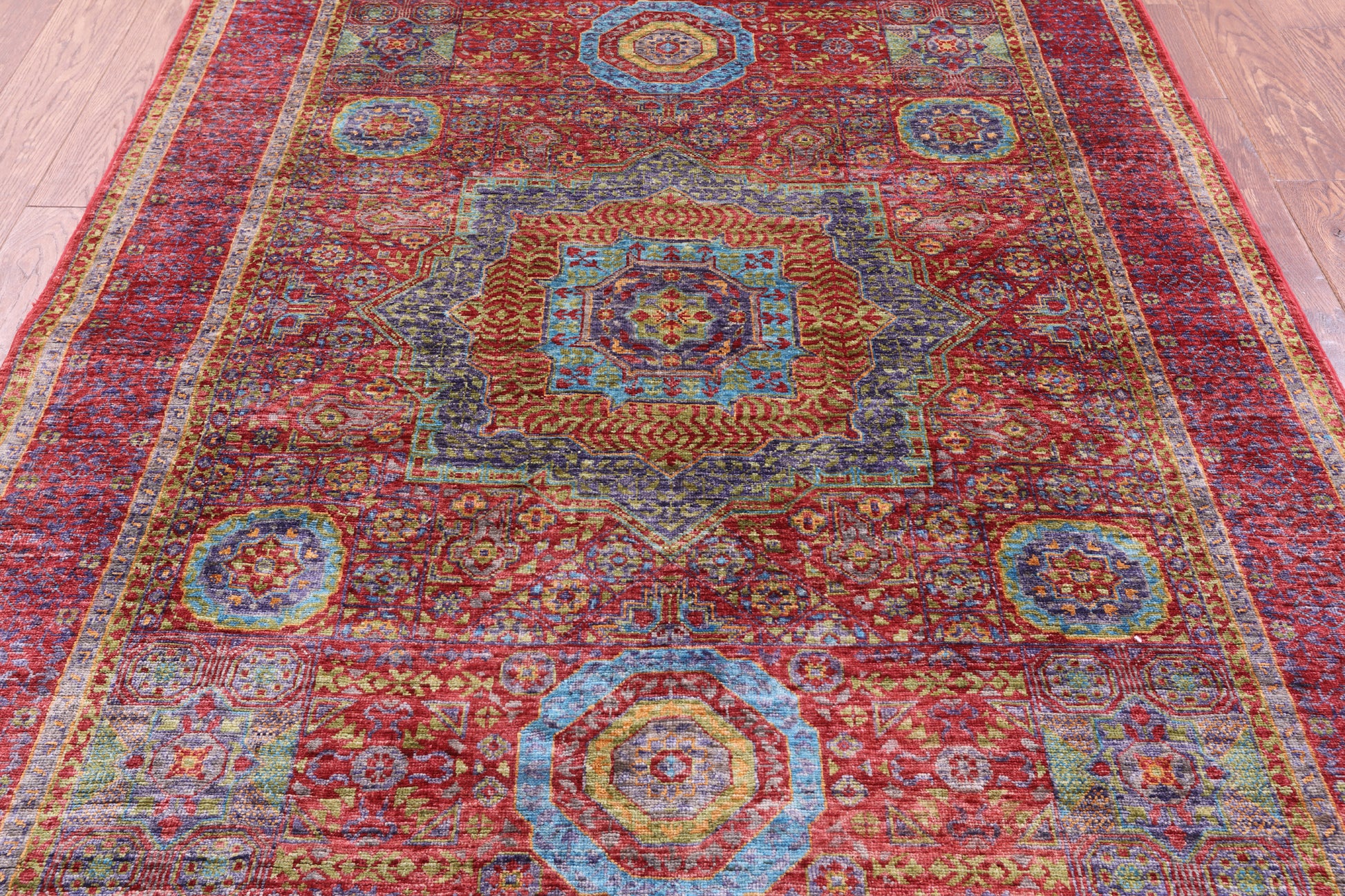 Red Mamluk Hand Knotted Wool Rug - 5' 0" X 6' 6" - Golden Nile