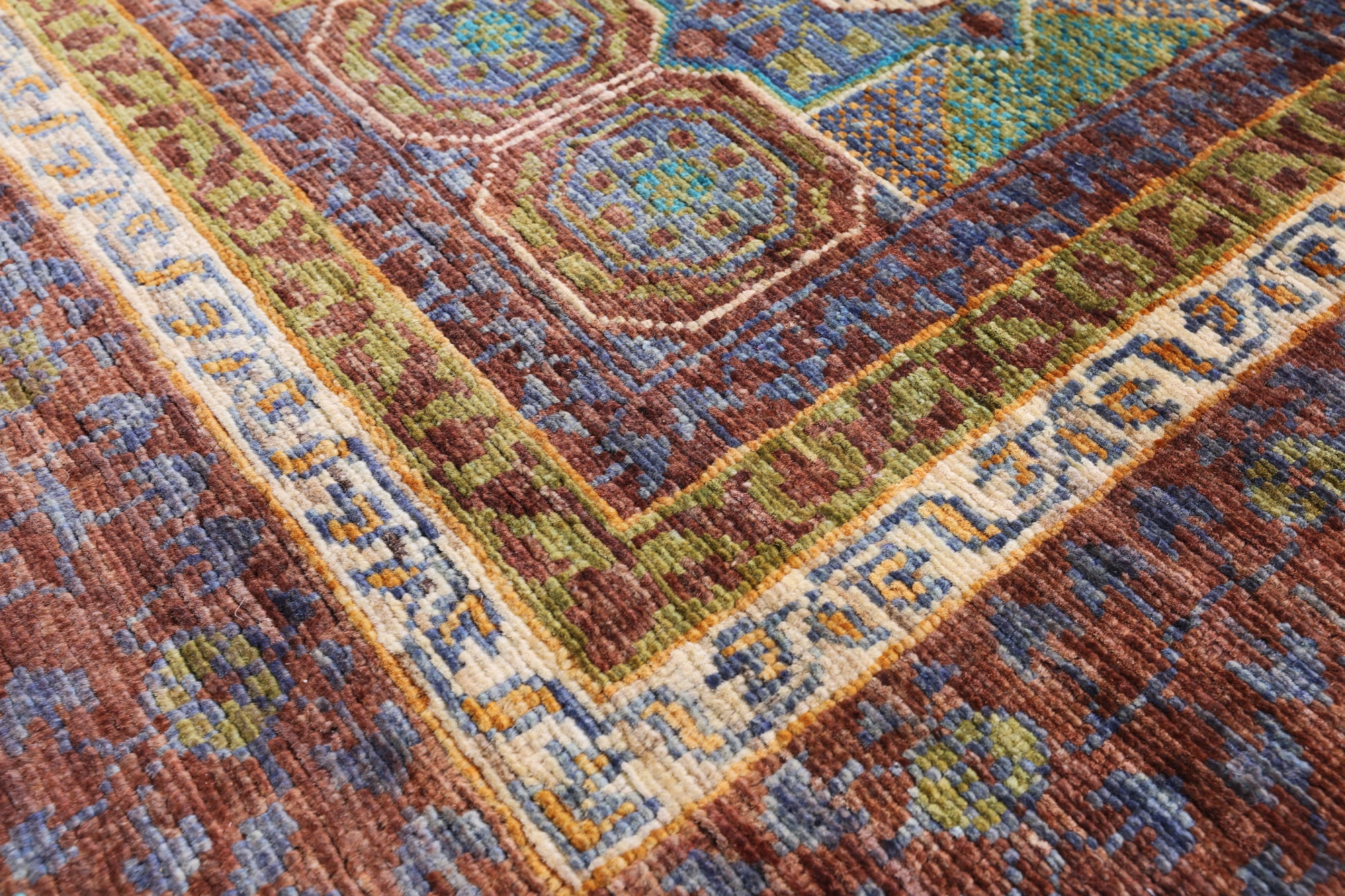 Geometric Persian Mamluk Handmade Wool Rug - 5' 8" X 8' 3" - Golden Nile