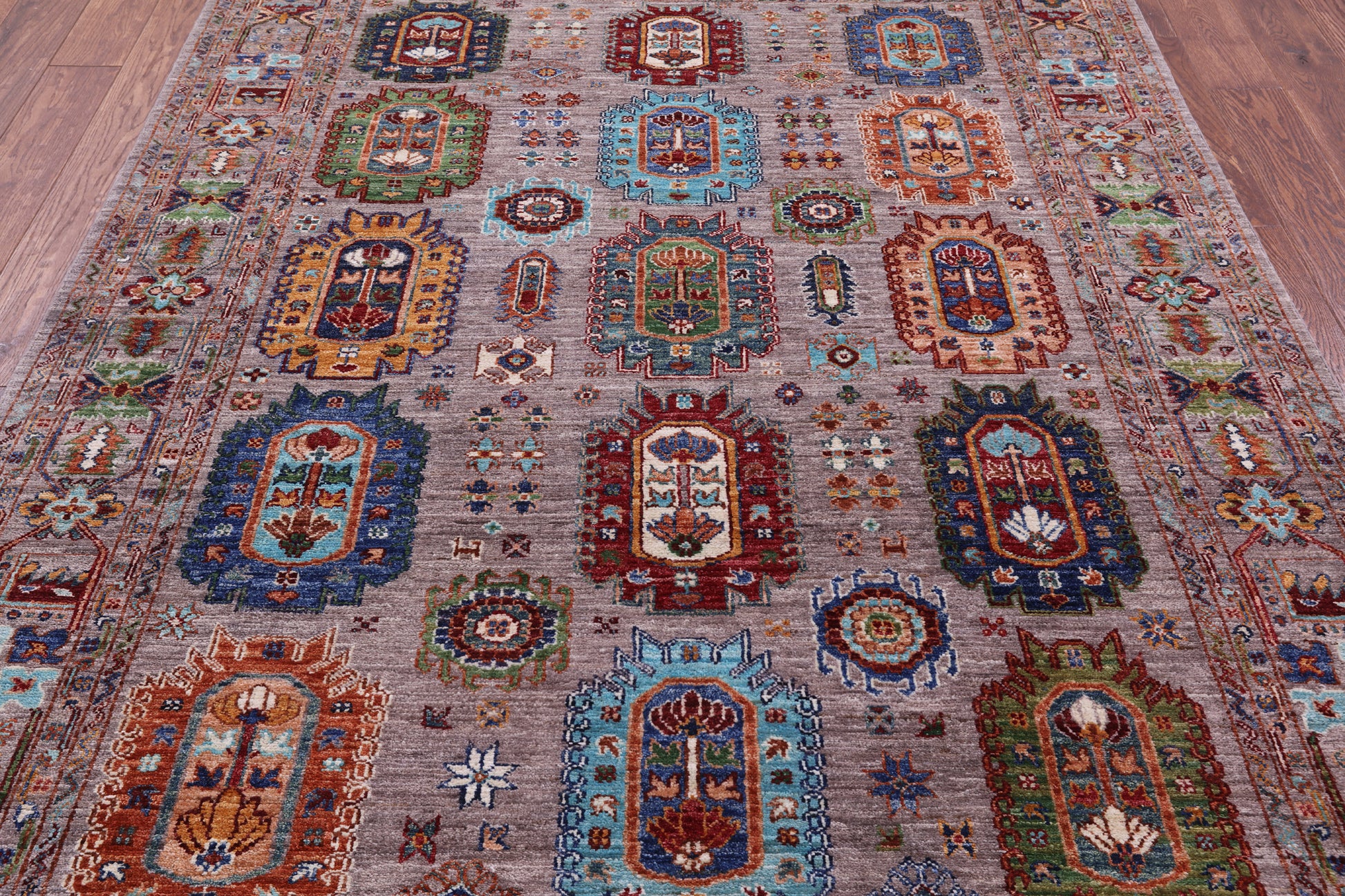 Turkmen Ersari Hand Knotted Wool Rug - 5' 10" X 8' 0" - Golden Nile