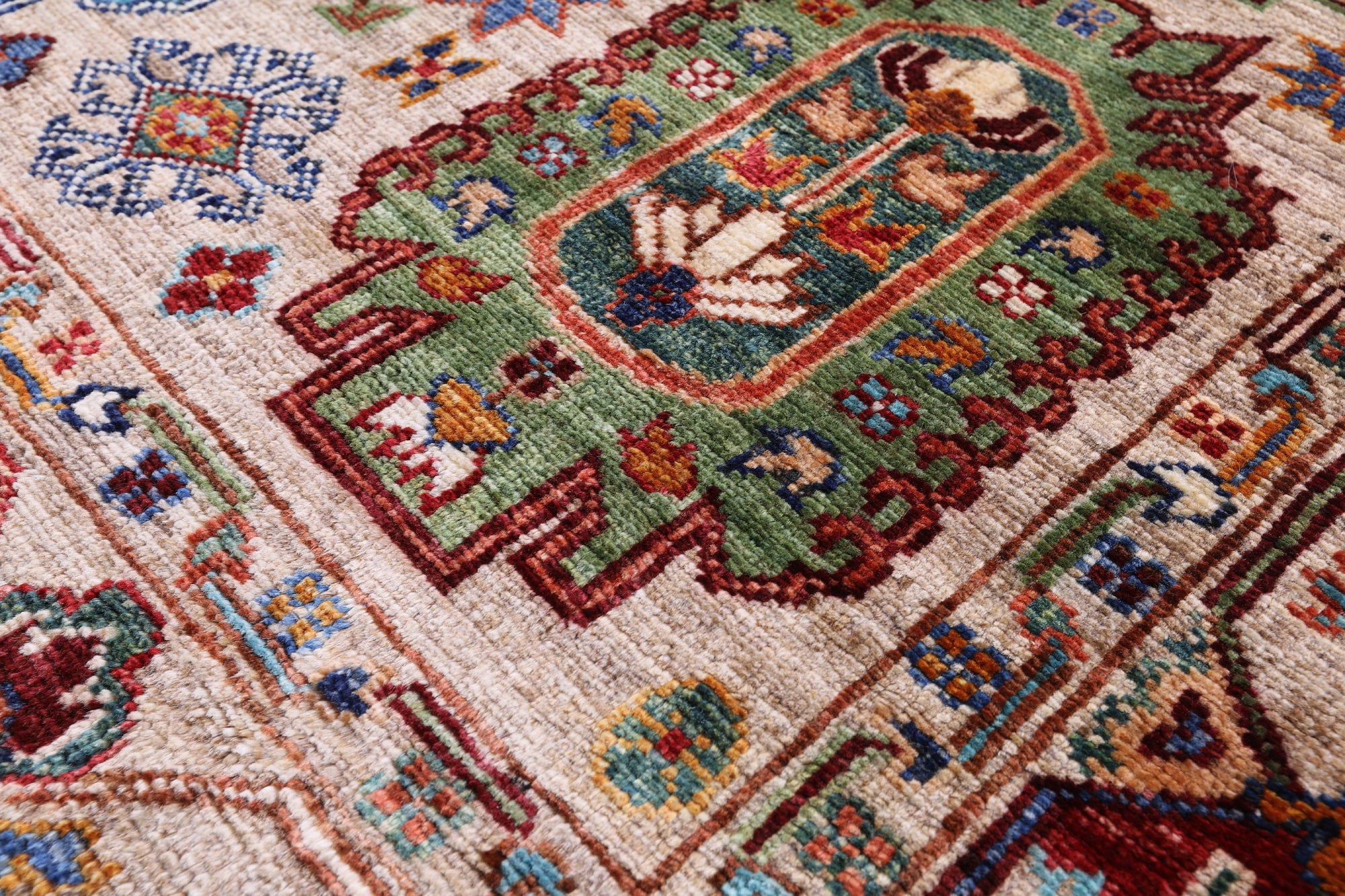 Turkmen Ersari Hand Knotted Wool Rug - 4' 2" X 6' 3" - Golden Nile