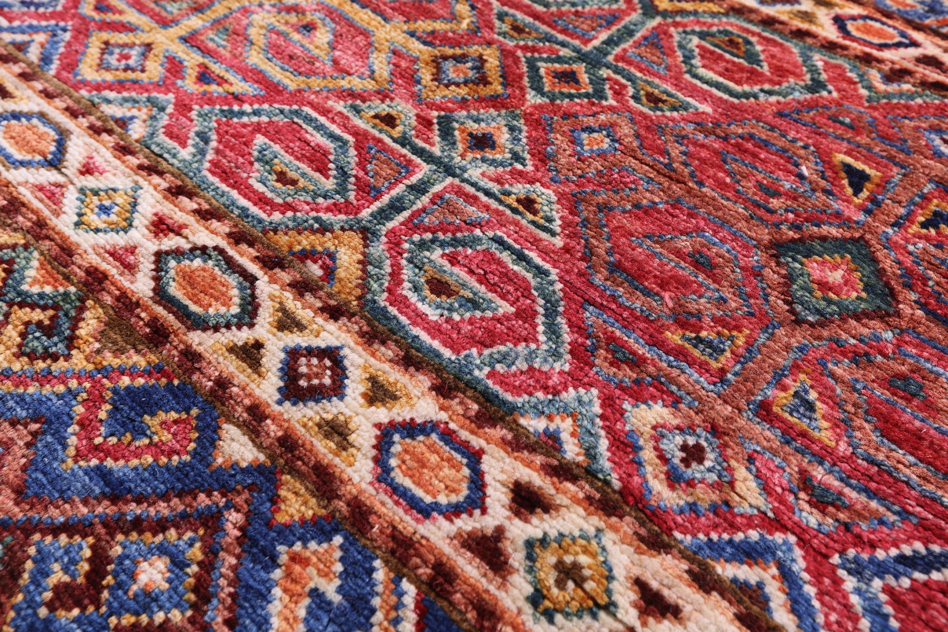 Khorjin Persian Gabbeh Hand Knotted Wool Rug - 4' 1" X 6' 0" - Golden Nile