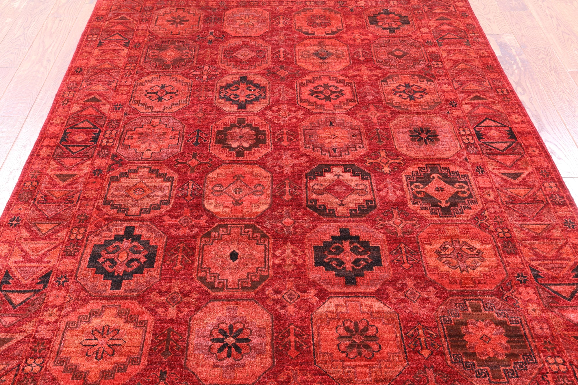 Red Turkmen Ersari Hand Knotted Wool Rug - 5' 9" X 7' 10" - Golden Nile