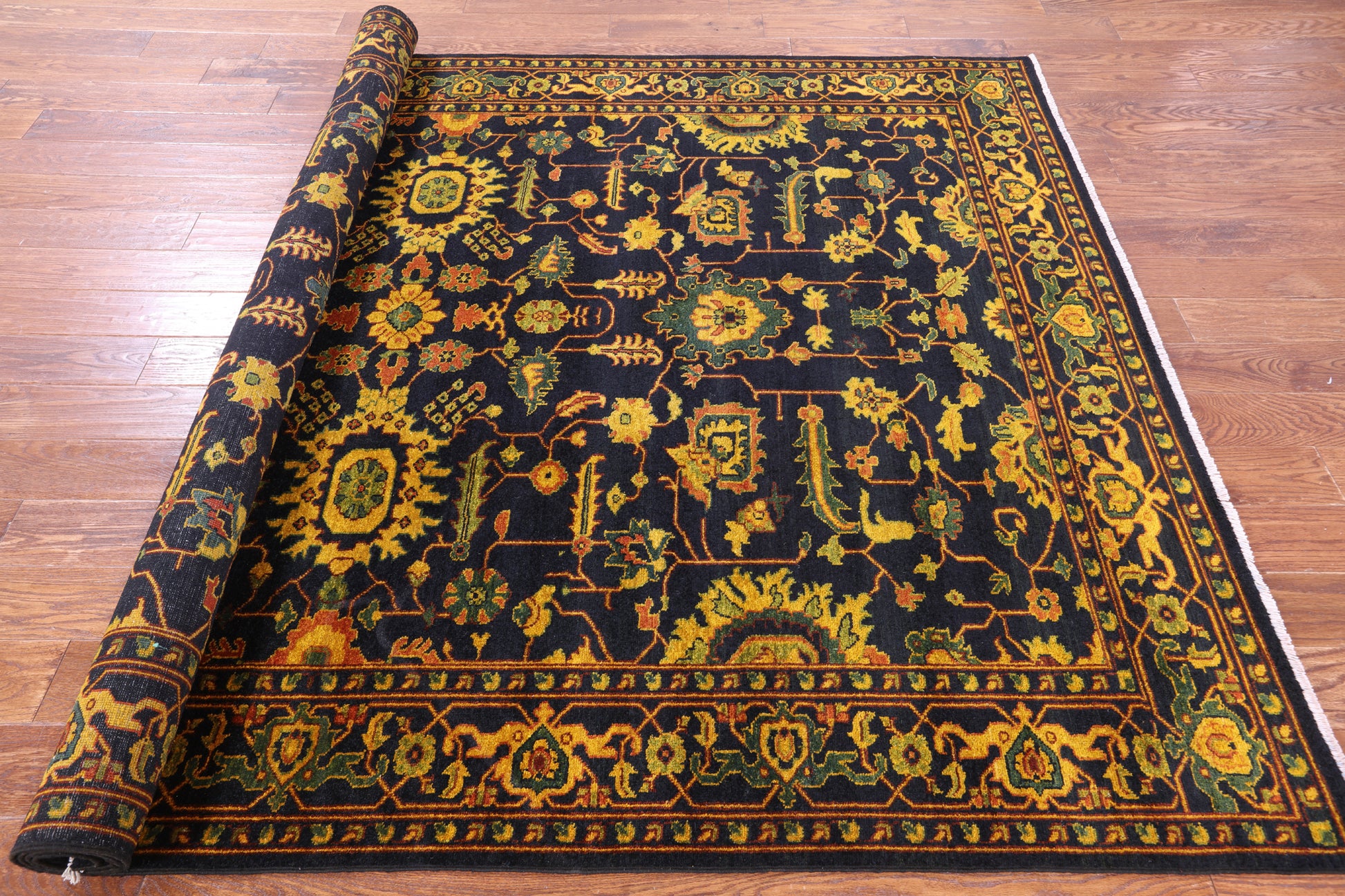 Heriz Serapi Hand Knotted Wool Rug - 6' 7" X 9' 6" - Golden Nile