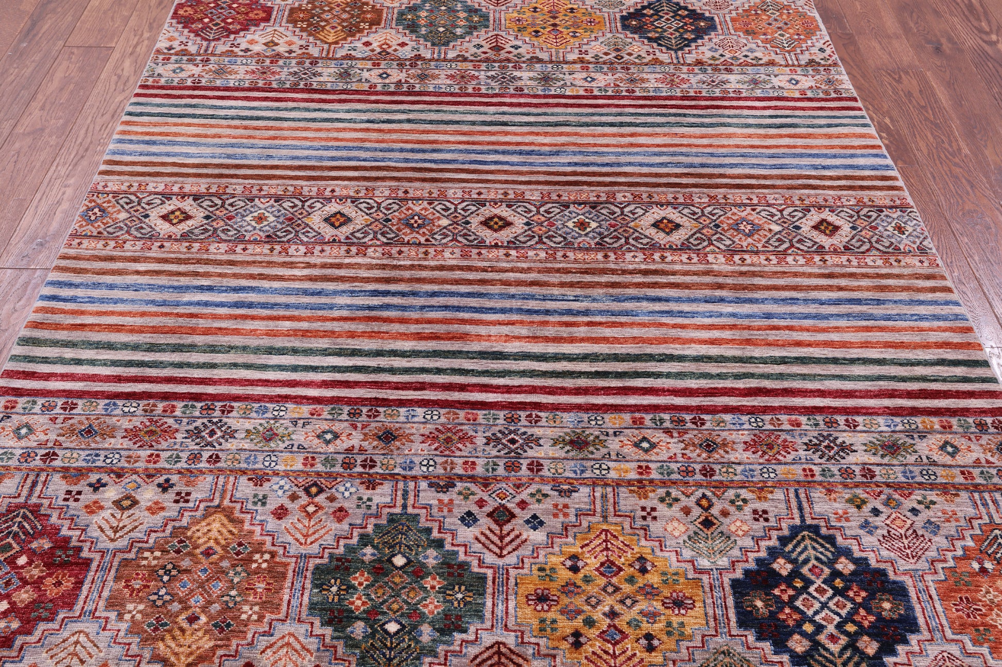 Khorjin Persian Gabbeh Handmade Wool Rug - 5' 9" X 8' 4" - Golden Nile