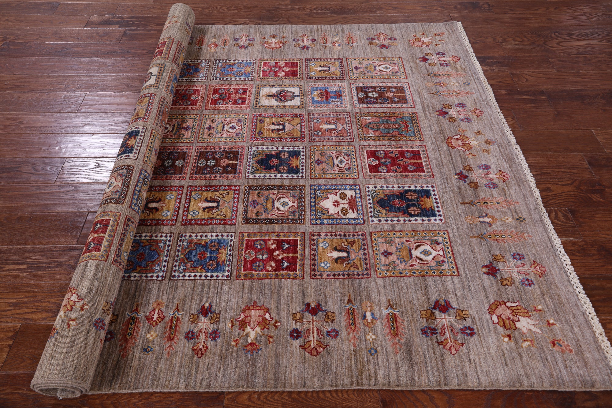 Garden Design Persian Hand Knotted Wool Rug - 5' 8" X 7' 9" - Golden Nile