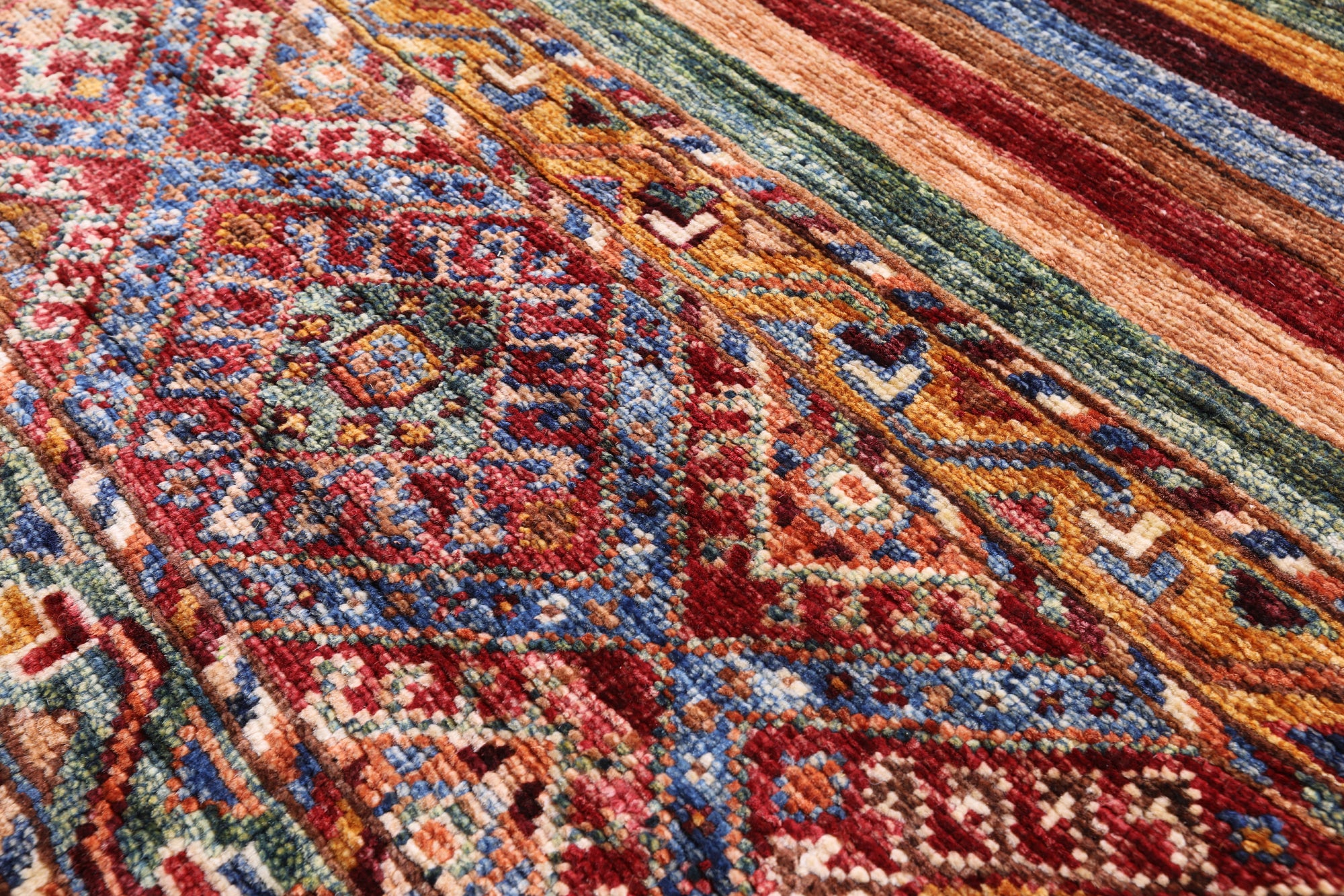 Khorjin Persian Gabbeh Hand Knotted Wool Rug - 2' 11" X 4' 4" - Golden Nile