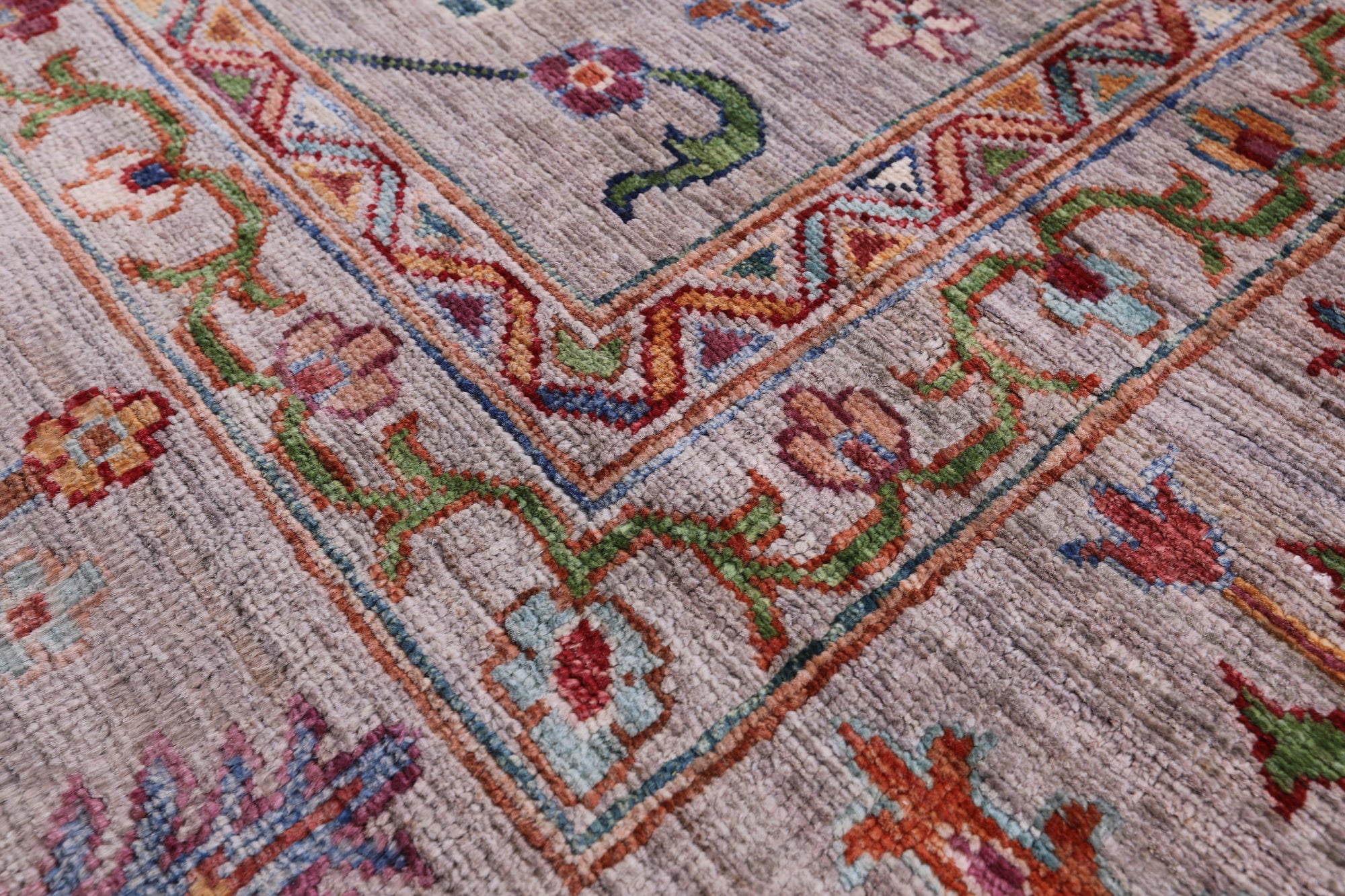 Persian Tabriz Hand Knotted Wool Rug - 6' 8" X 10' 2" - Golden Nile