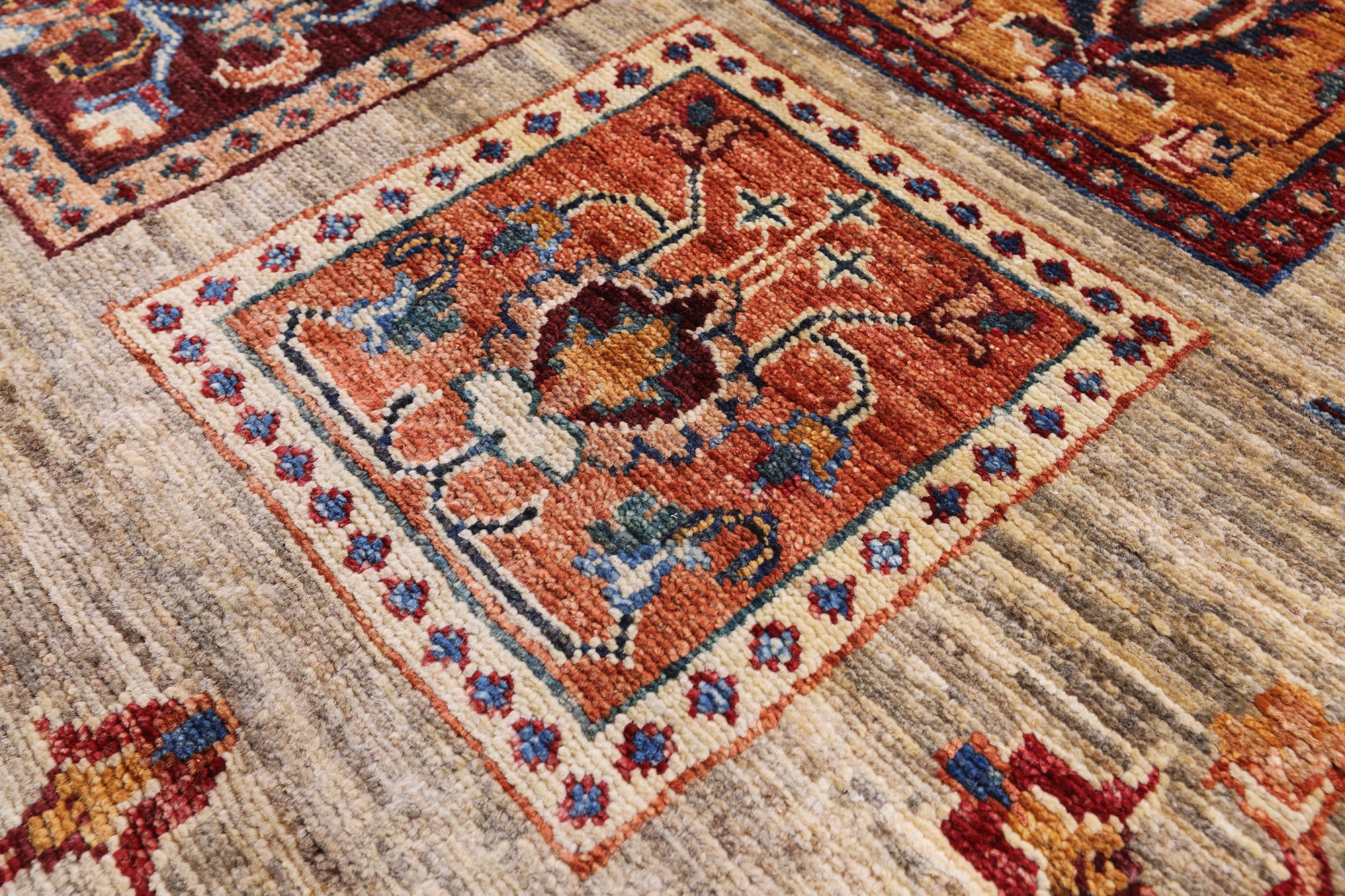 Garden Design Persian Hand Knotted Wool Rug - 6' 10" X 9' 5" - Golden Nile