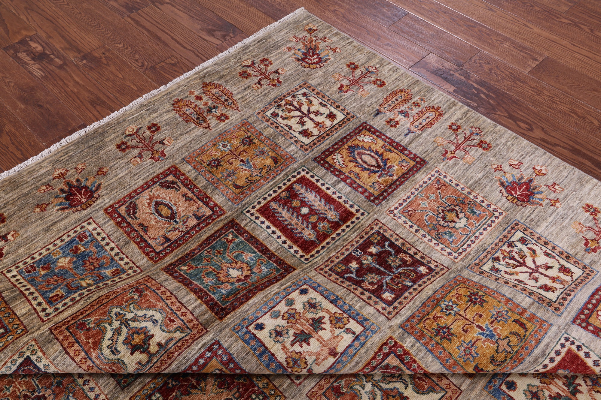 Garden Design Persian Hand Knotted Wool Rug - 6' 10" X 9' 5" - Golden Nile