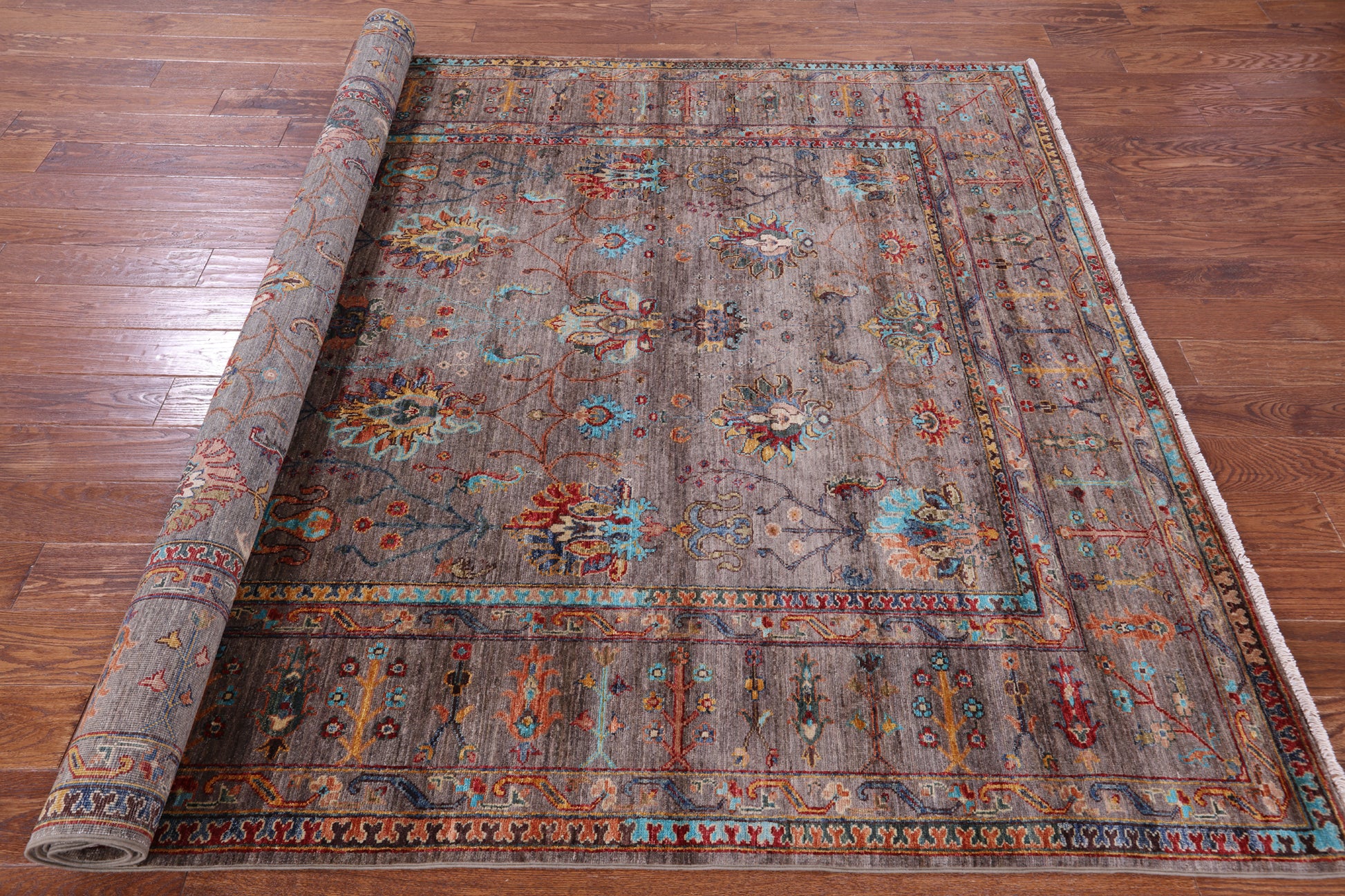 Peshawar Hand Knotted Wool Rug - 6' 11" X 9' 9" - Golden Nile