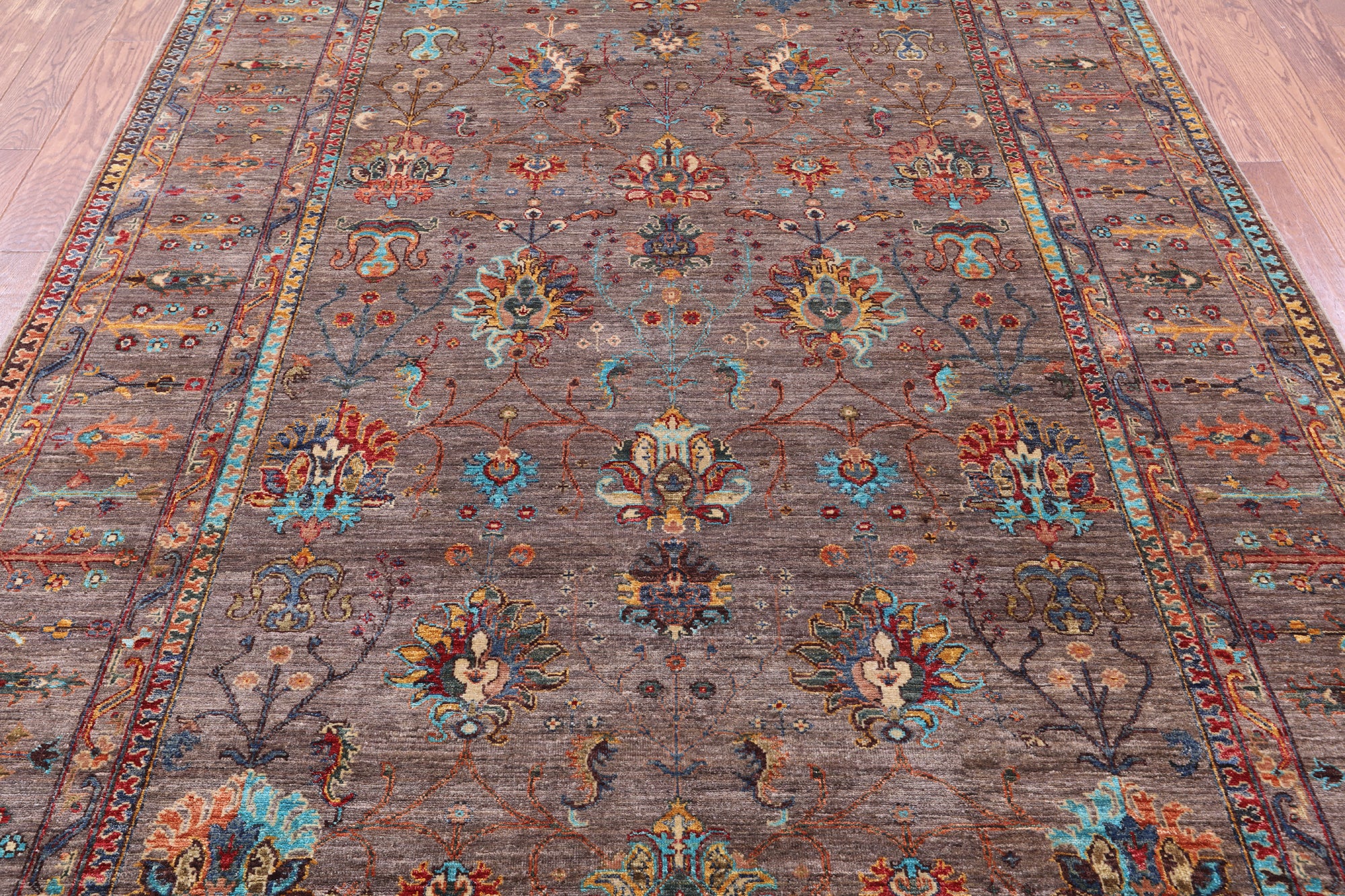 Peshawar Hand Knotted Wool Rug - 6' 11" X 9' 9" - Golden Nile