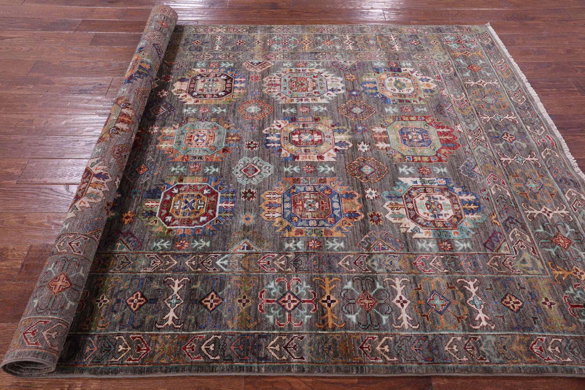 Turkmen Ersari Hand Knotted Wool Rug - 5' 9" X 8' 3" - Golden Nile