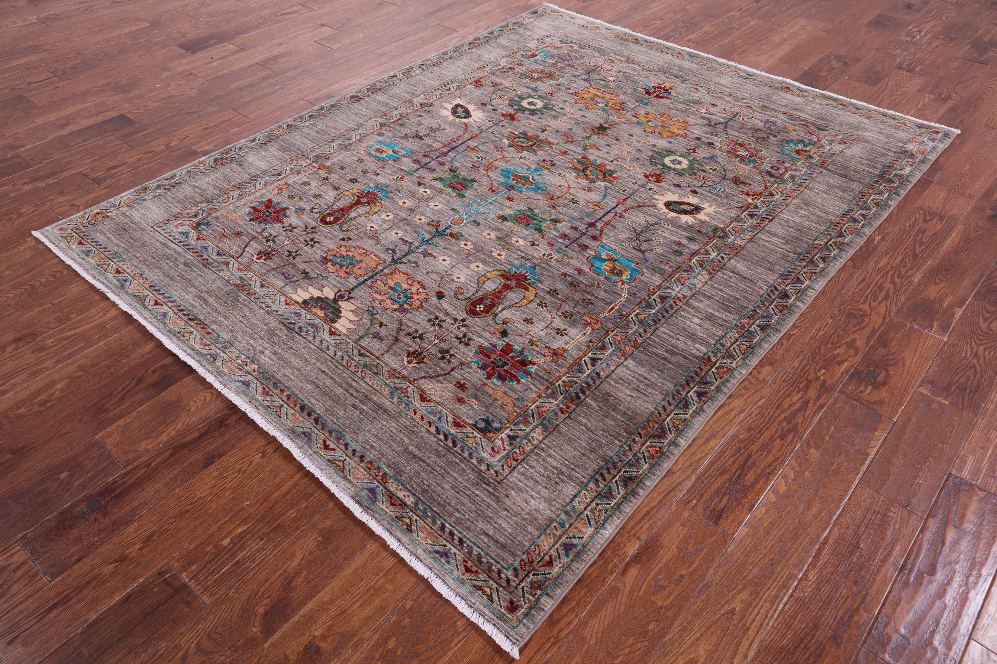 Peshawar Hand Knotted Wool Rug - 5' 10" X 7' 6" - Golden Nile