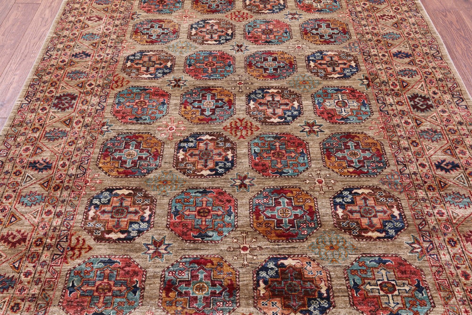 Turkmen Ersari Hand Knotted Wool Rug - 5' 10" X 7' 11" - Golden Nile