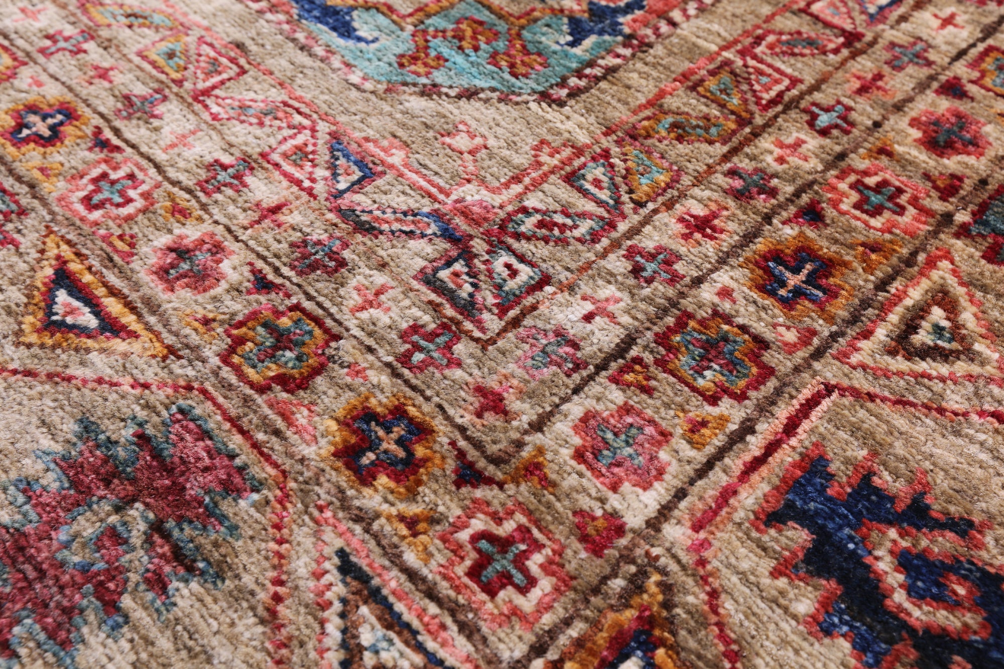 Turkmen Ersari Hand Knotted Wool Rug - 5' 10" X 7' 11" - Golden Nile