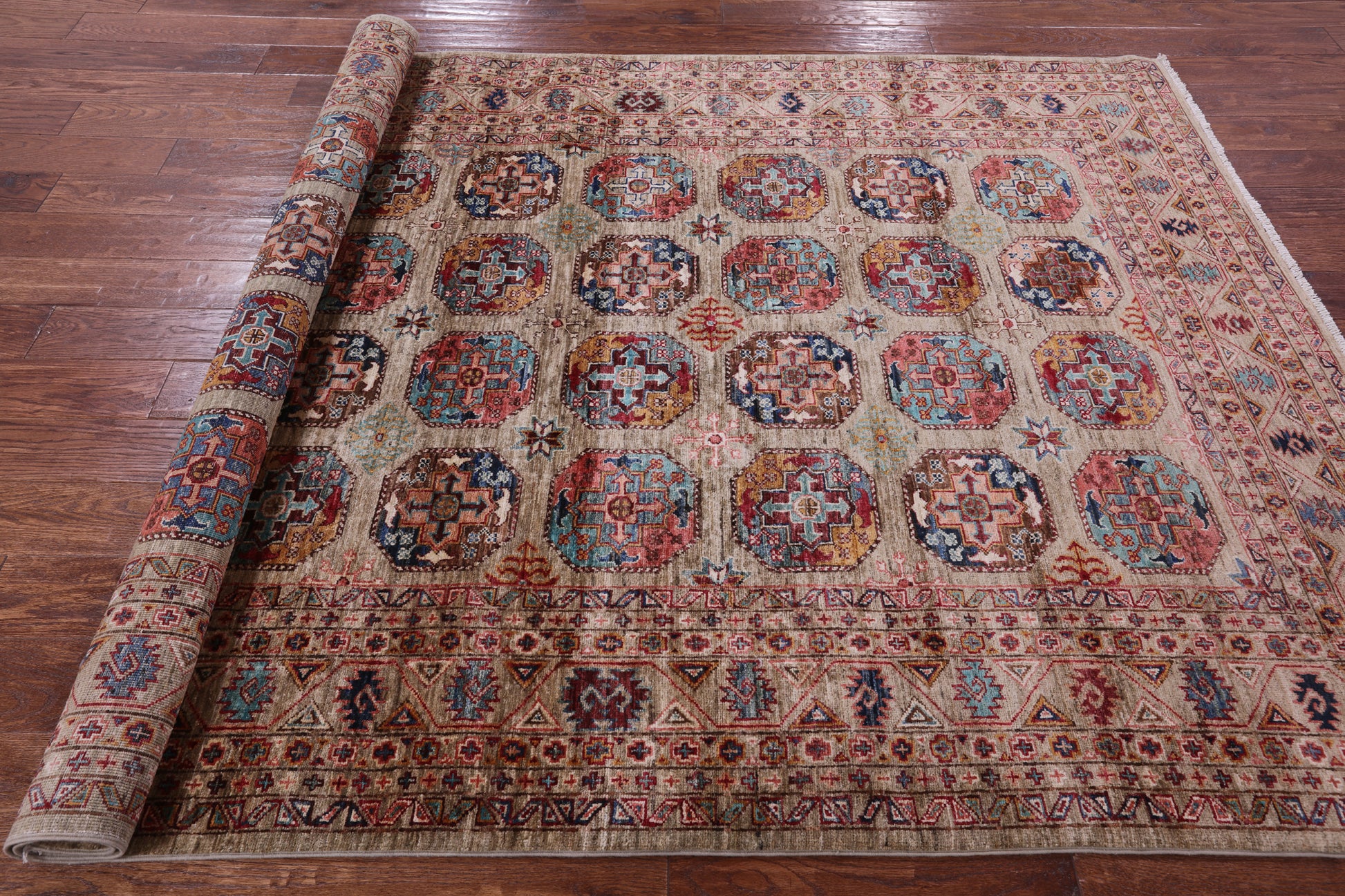 Turkmen Ersari Hand Knotted Wool Rug - 5' 10" X 7' 11" - Golden Nile