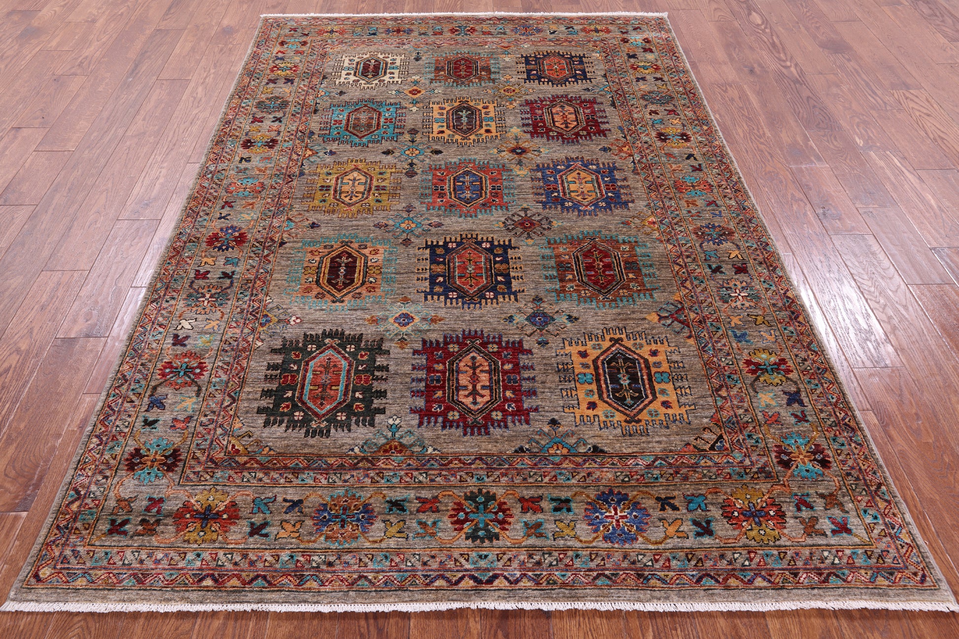 Turkmen Ersari Hand Knotted Wool Rug - 5' 7" X 8' 1" - Golden Nile