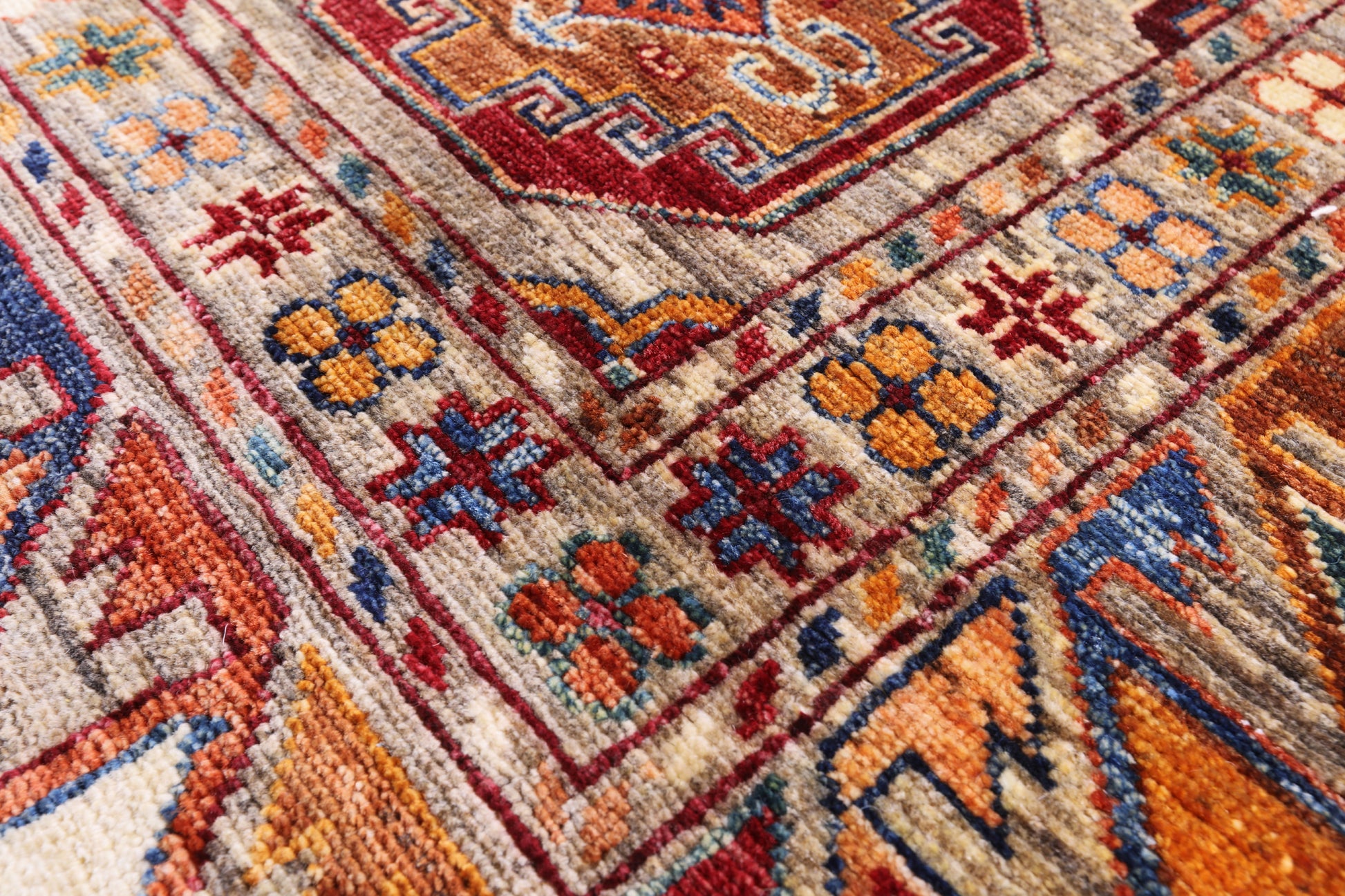 Turkmen Ersari Hand Knotted Wool Rug - 5' 9" X 7' 7" - Golden Nile