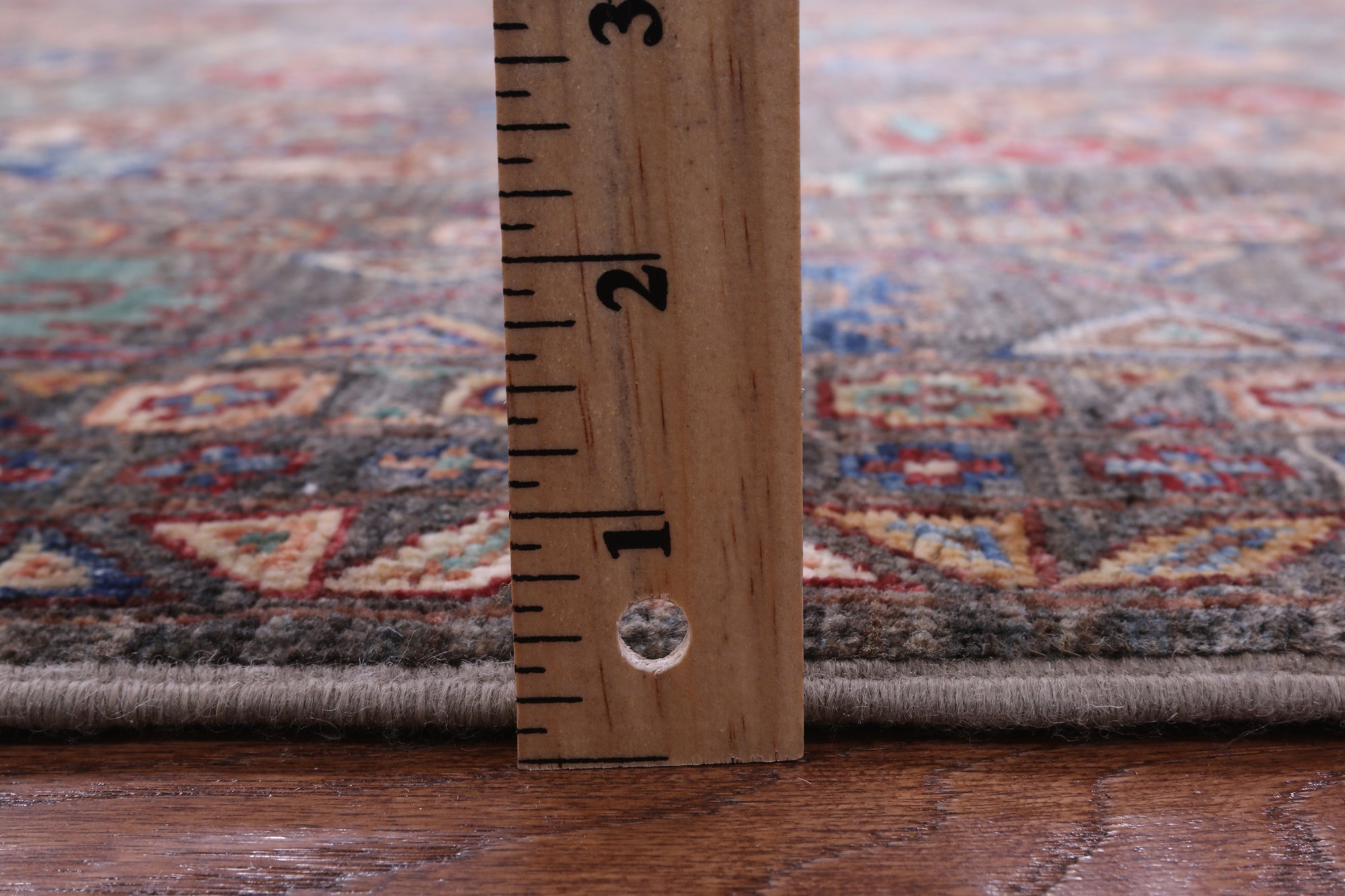 Turkmen Ersari Hand Knotted Wool Rug - 5' 2" X 6' 8" - Golden Nile