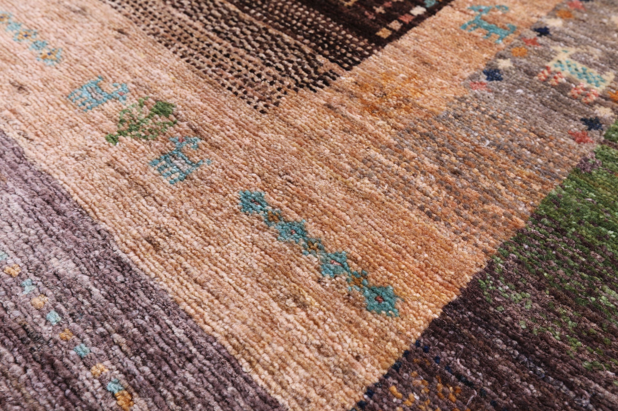 Tribal Persian Gabbeh Hand Knotted Wool Rug - 5' 1" X 6' 11" - Golden Nile