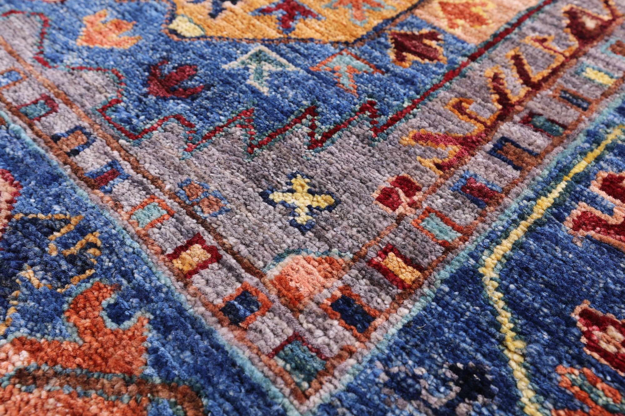 Turkmen Ersari Handmade Wool Rug - 4' 11" X 6' 11" - Golden Nile