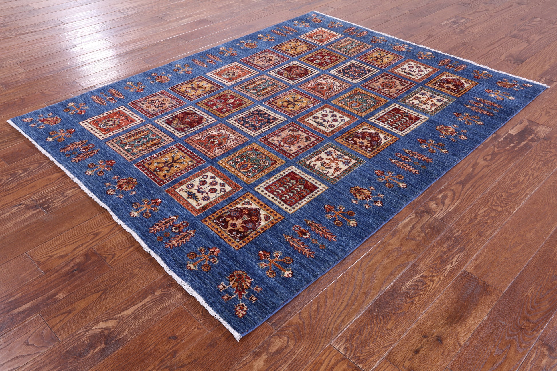 Blue Garden Design Persian Hand Knotted Wool Rug - 5' 2" X 6' 8" - Golden Nile