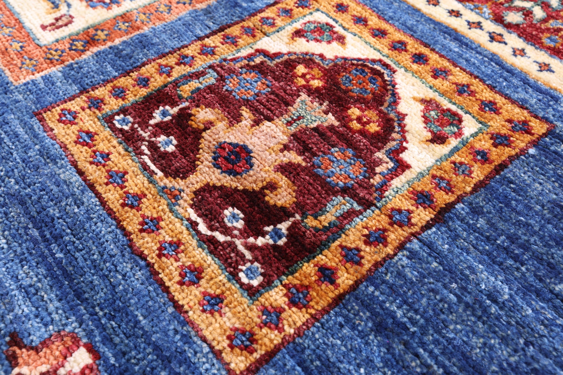 Blue Garden Design Persian Hand Knotted Wool Rug - 5' 2" X 6' 8" - Golden Nile