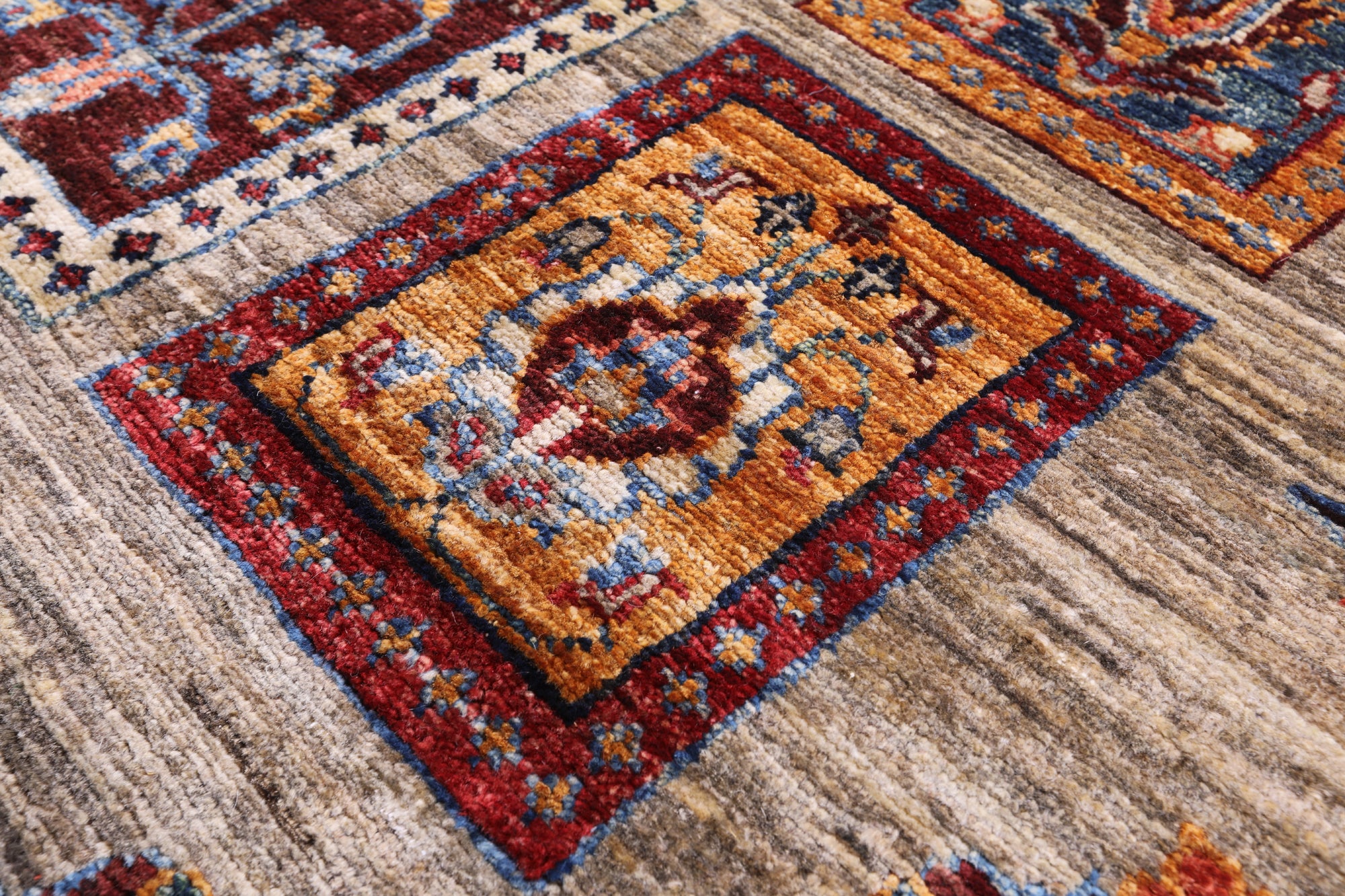 Garden Design Persian Hand Knotted Wool Rug - 5' 8" X 8' 1" - Golden Nile