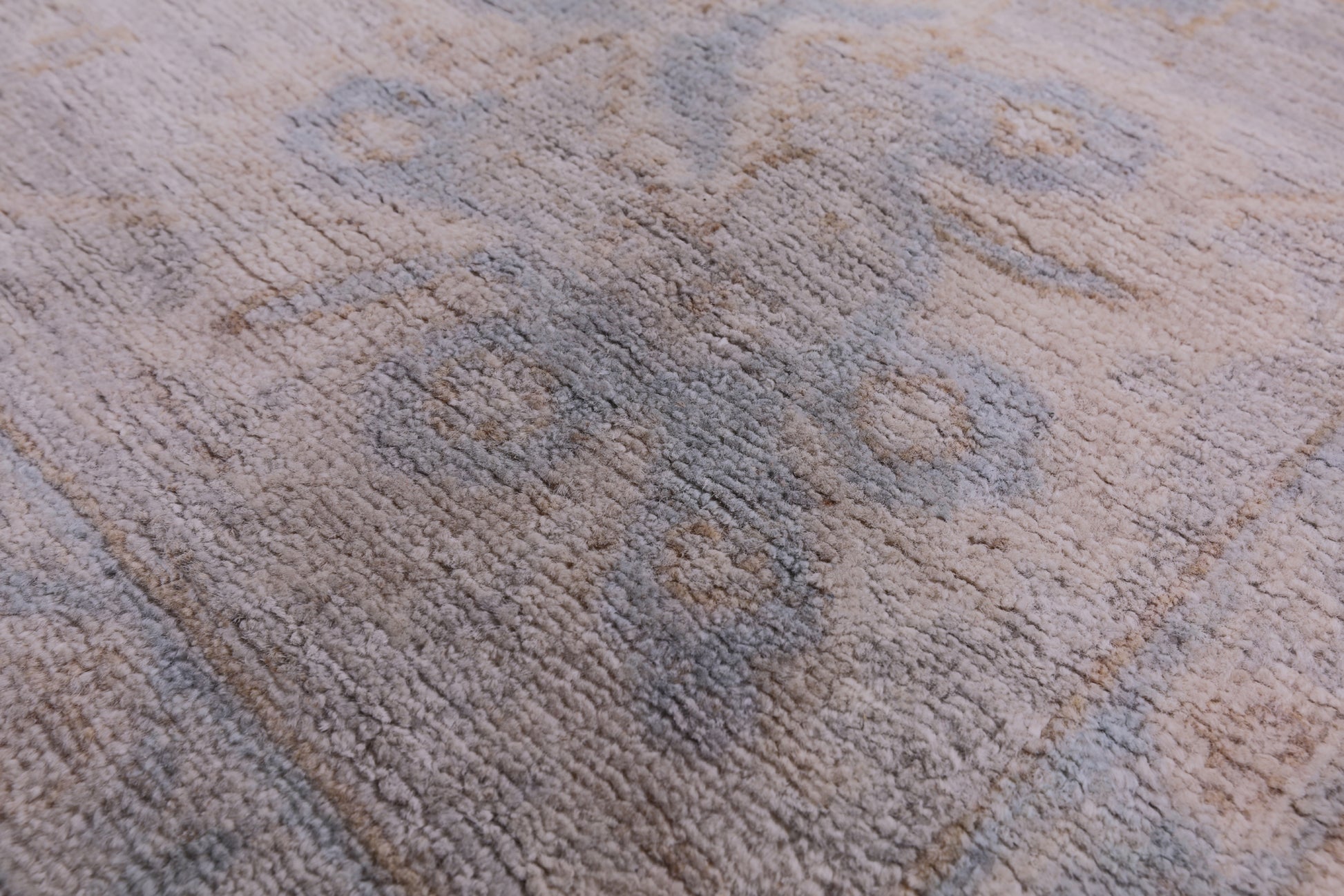 Ivory Turkish Oushak Hand Knotted Wool Rug - 8' 1" X 9' 7" - Golden Nile