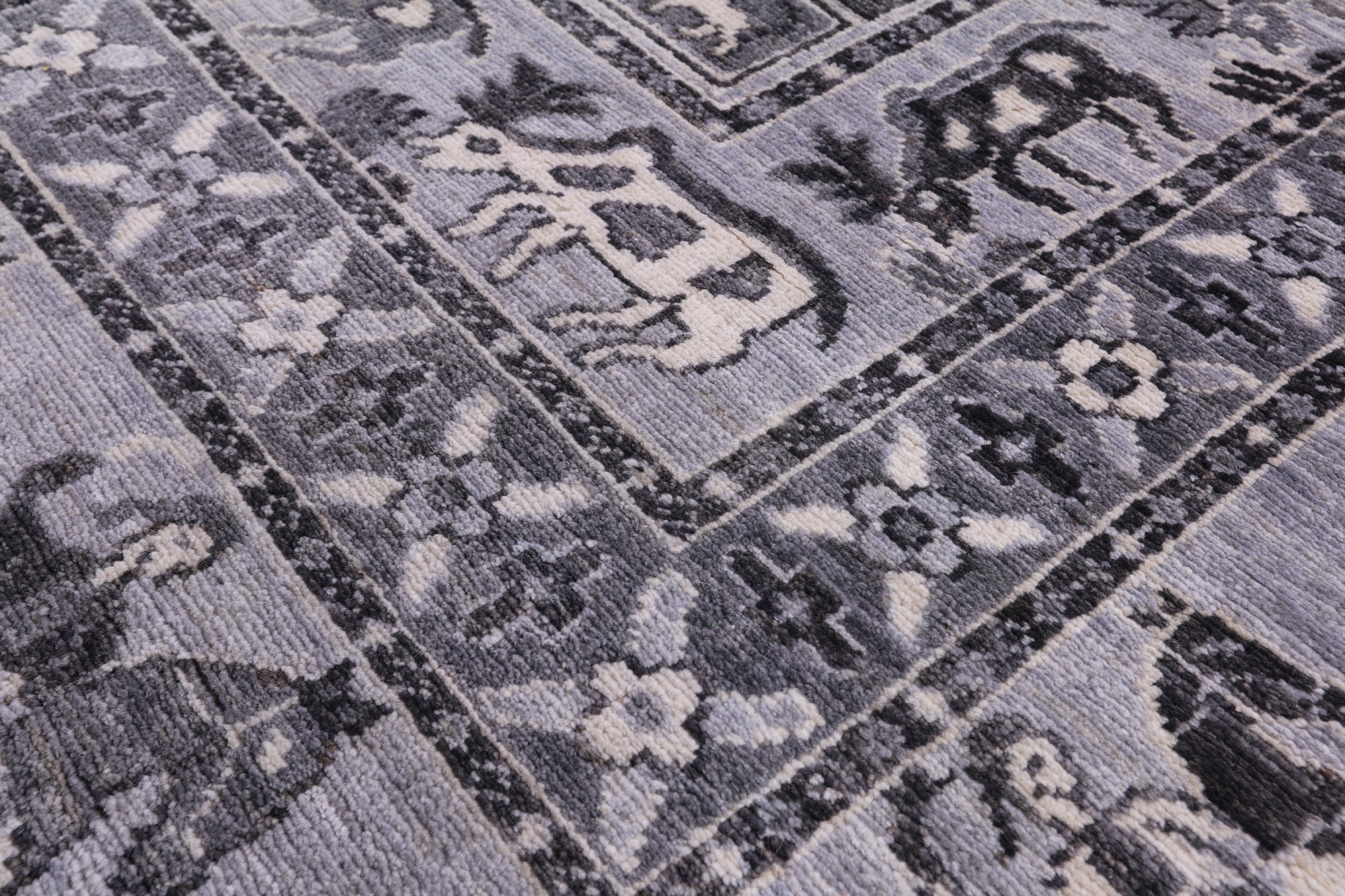 Grey Antiqued Pazyryk Historical Design Handmade Wool Rug - 7' 11" X 9' 11" - Golden Nile