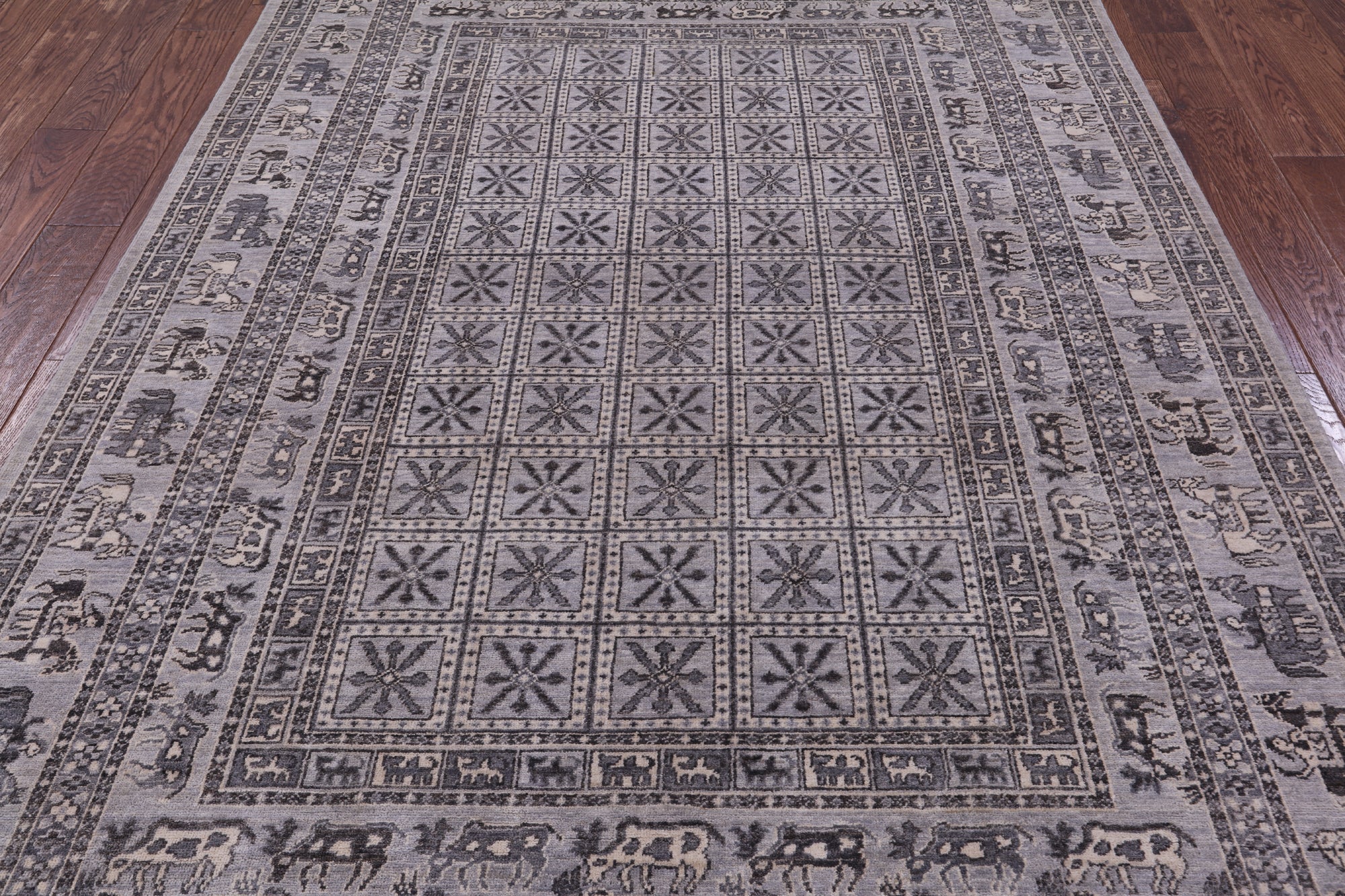 Grey Antiqued Pazyryk Historical Design Handmade Wool Rug - 6' 1" X 8' 10" - Golden Nile