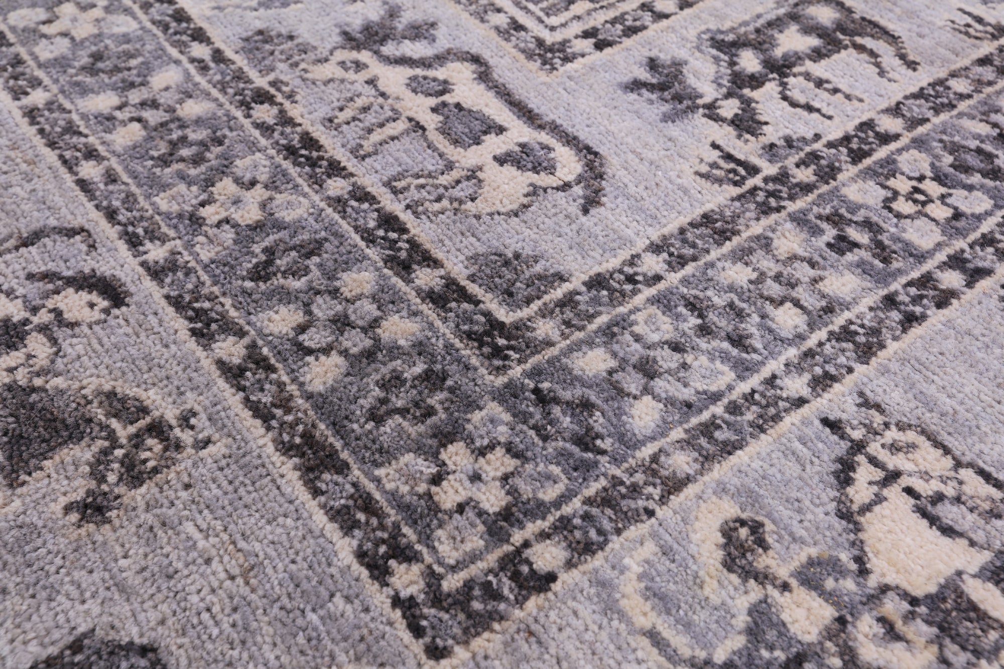 Grey Antiqued Pazyryk Historical Design Handmade Wool Rug - 6' 1" X 8' 10" - Golden Nile