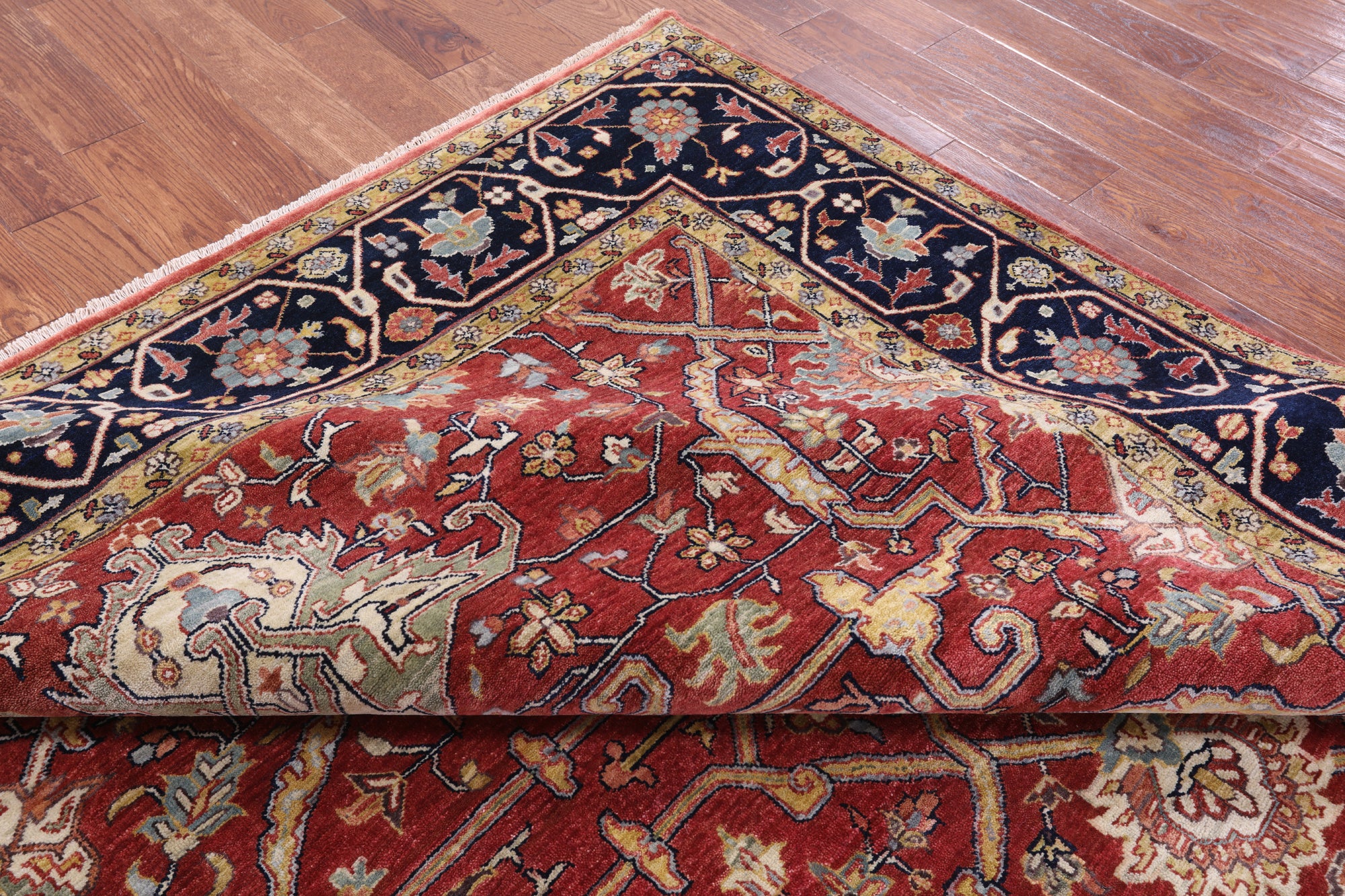 Red Persian Fine Serapi Hand Knotted Wool Rug - 7' 11" X 10' 0" - Golden Nile