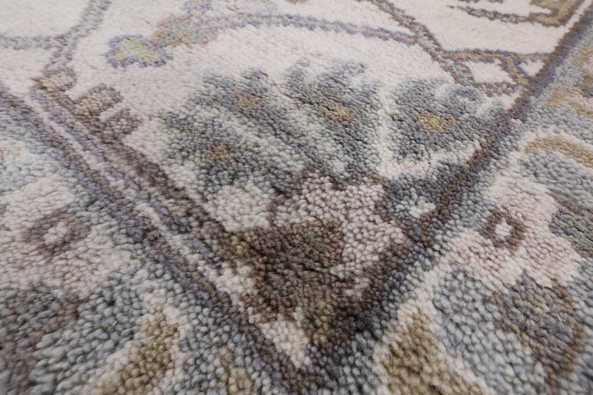 Ivory Turkish Oushak Hand Knotted Wool Area Rug - 8' 2" X 9' 8" - Golden Nile