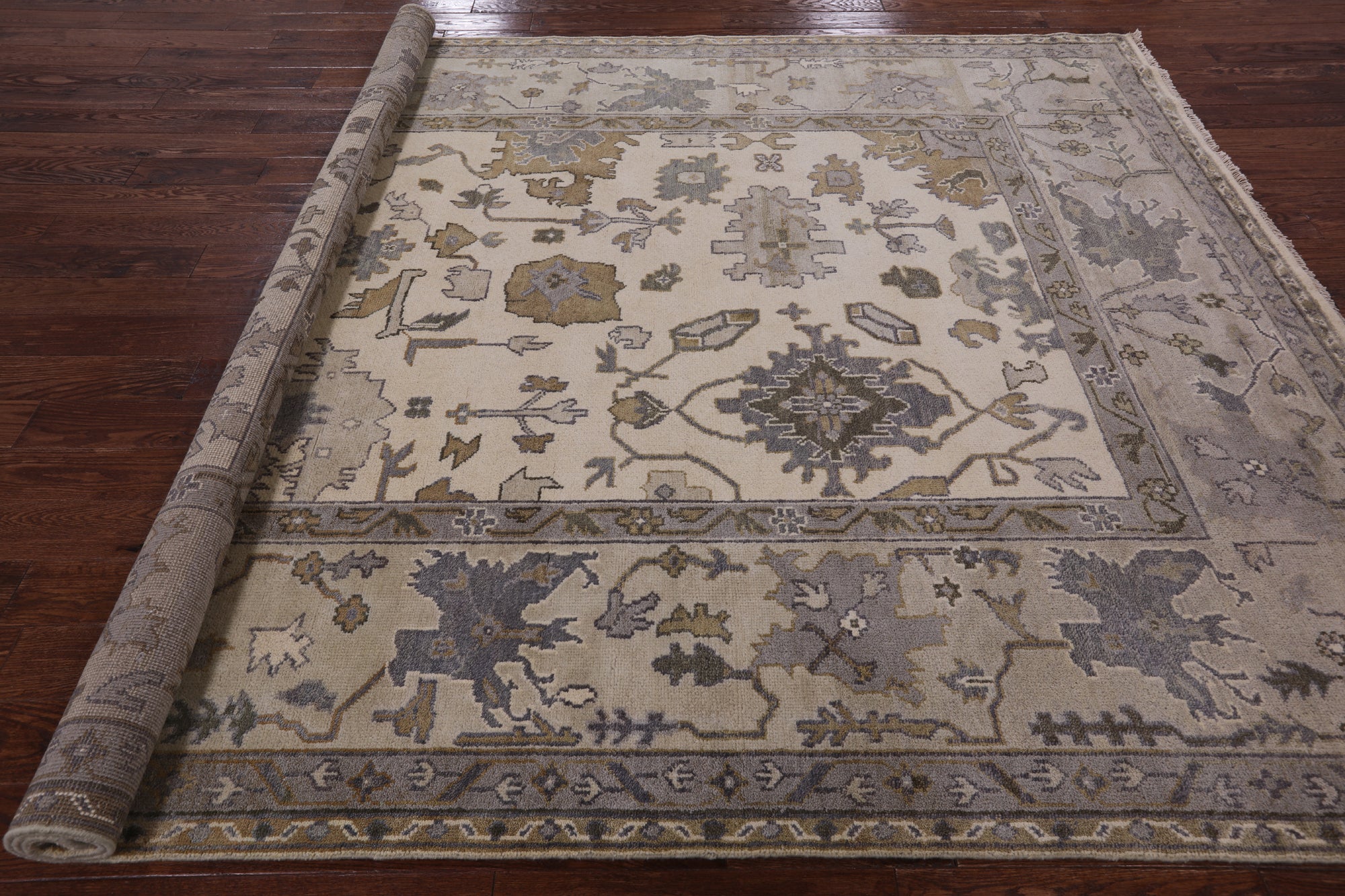 Ivory Turkish Oushak Handmade Wool Area Rug - 8' 2" X 9' 11" - Golden Nile