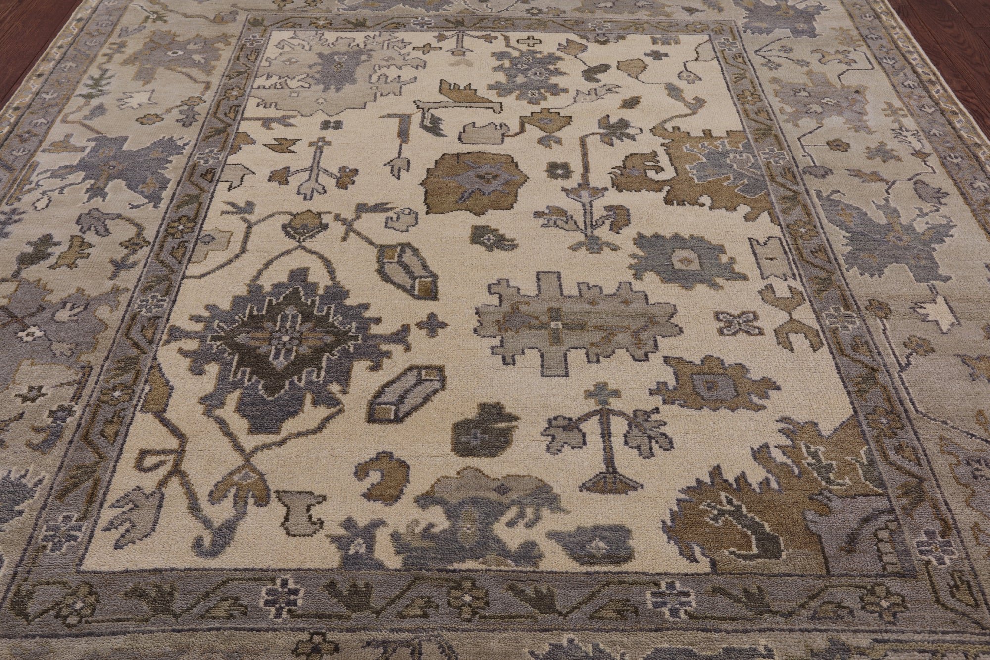 Ivory Turkish Oushak Handmade Wool Area Rug - 8' 2" X 9' 11" - Golden Nile