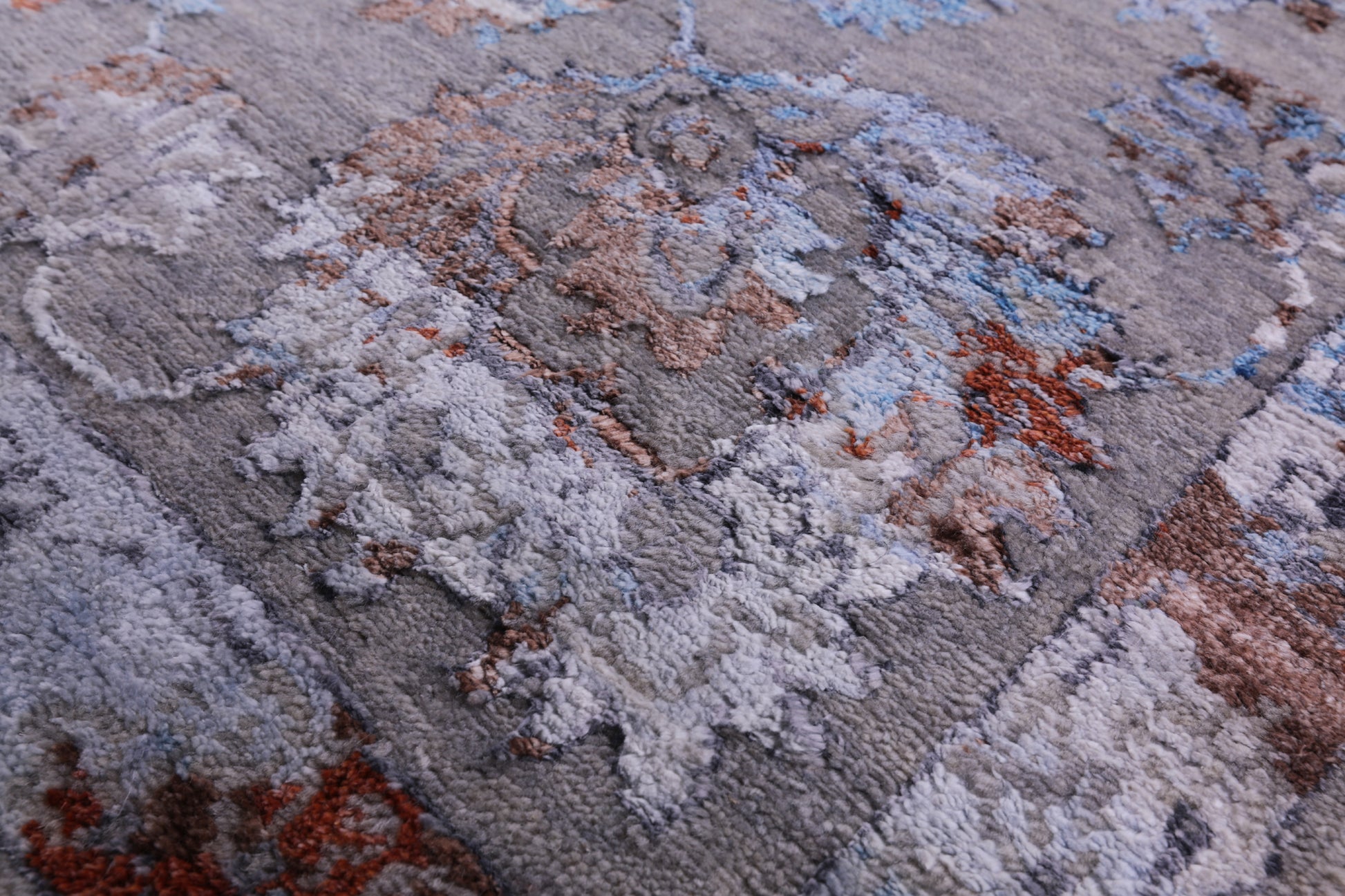 Grey Persian Hand Knotted Wool & Silk Rug - 8' 1" X 9' 11" - Golden Nile